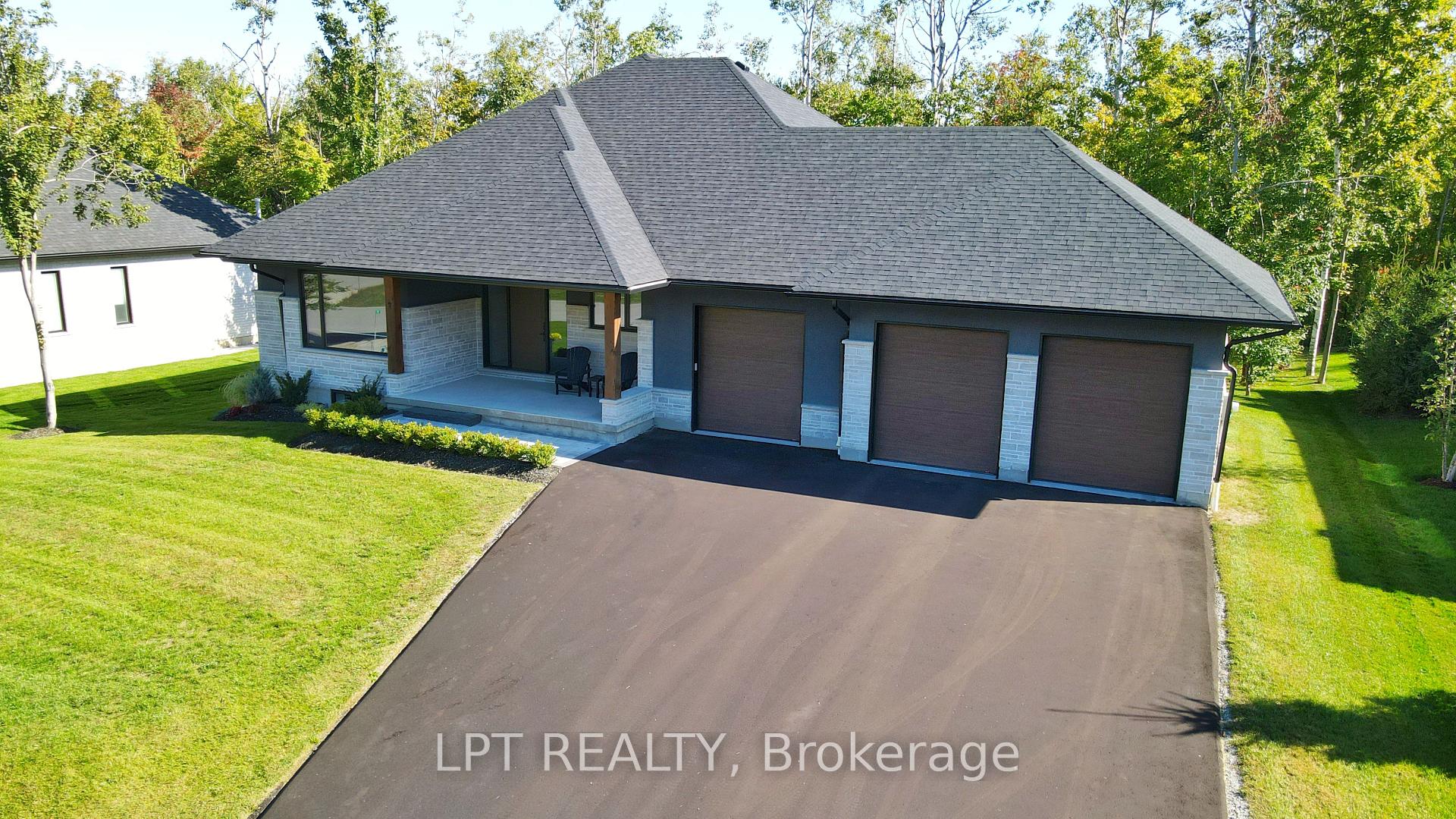 15 Byers Street, Springwater, ON L9X 2A3