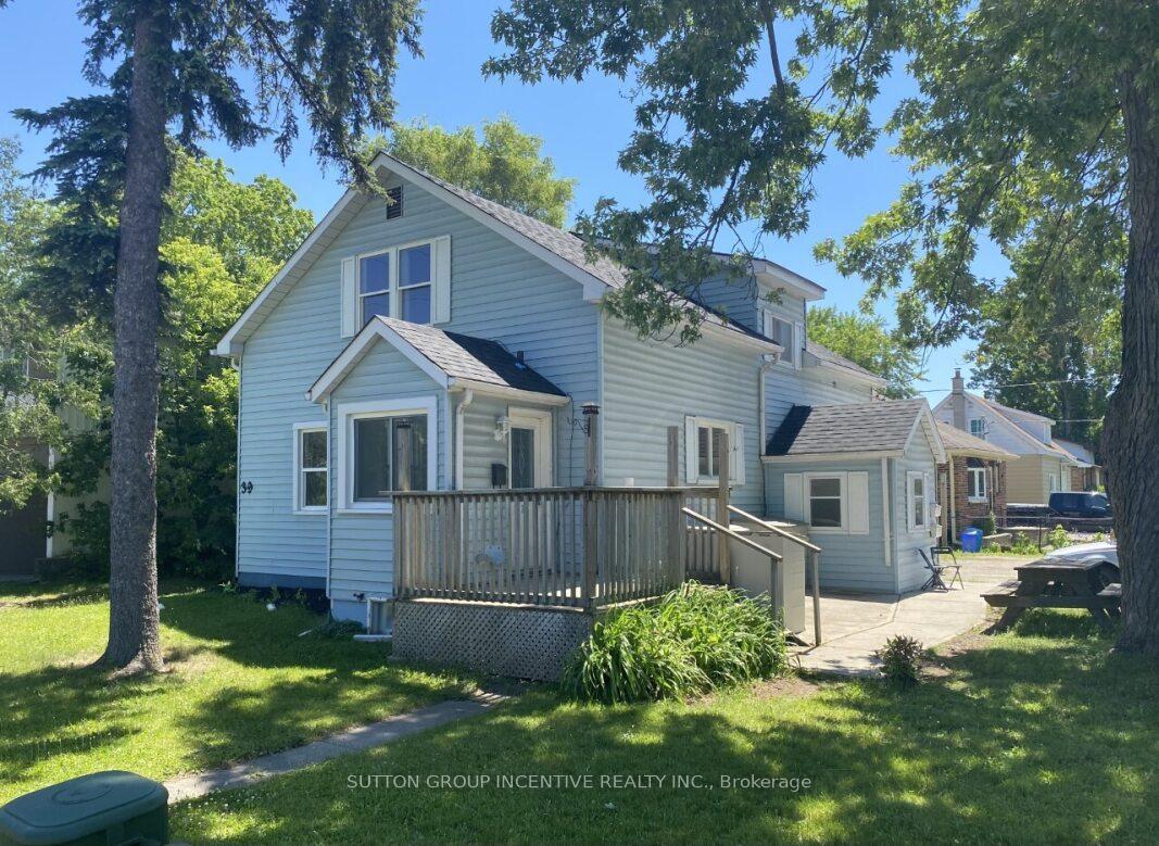 39 Donald Street, Barrie, ON L4N 1E4