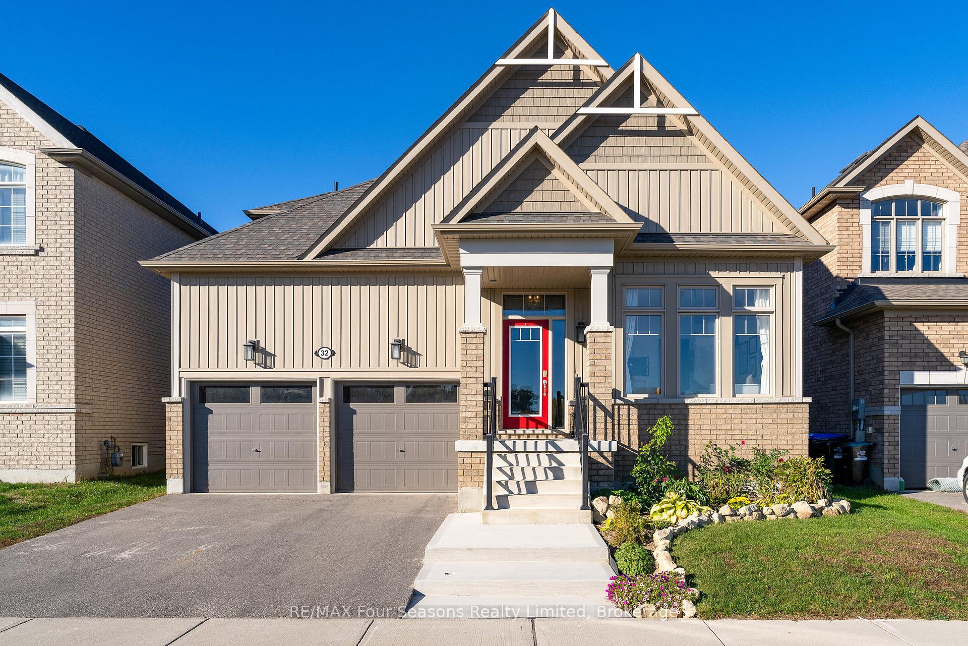 32 Dey Drive, Collingwood, ON L9Y 2P7