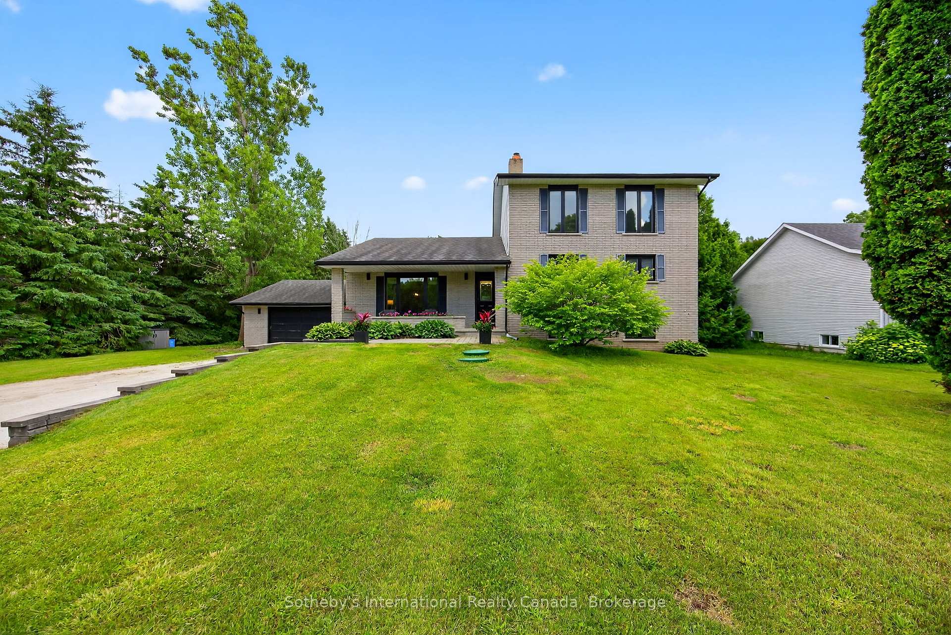 79 Caroline Street W, Clearview, ON L0M 1G0