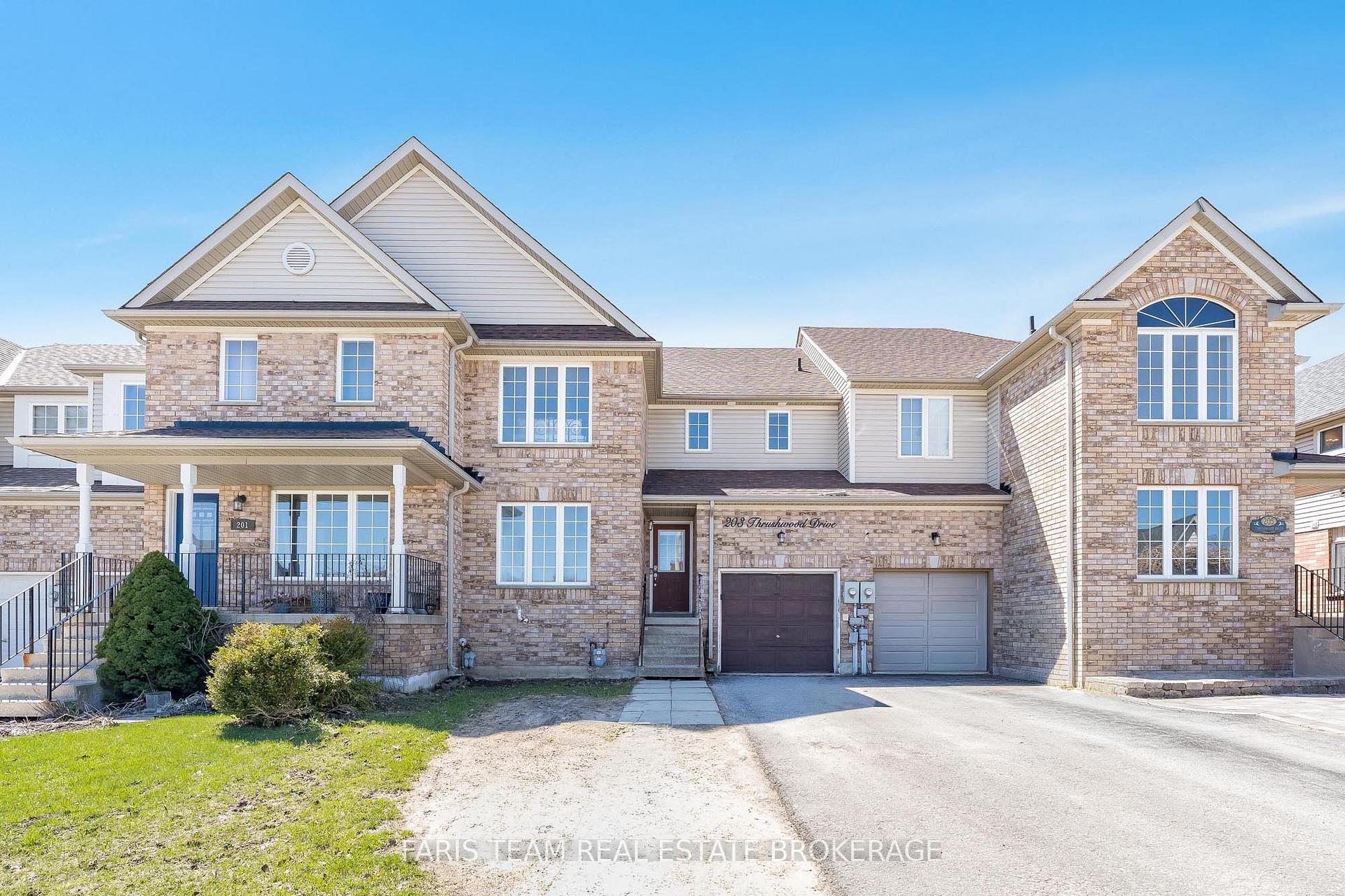 203 Thrushwood Drive, Barrie, ON L4N 0Z1