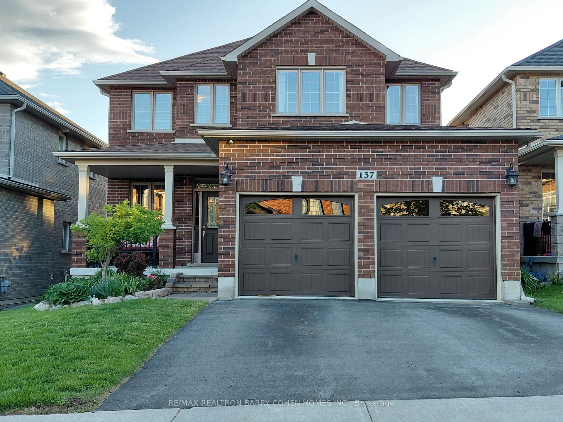137 Jewel House Lane, Barrie, ON L4N 6E1