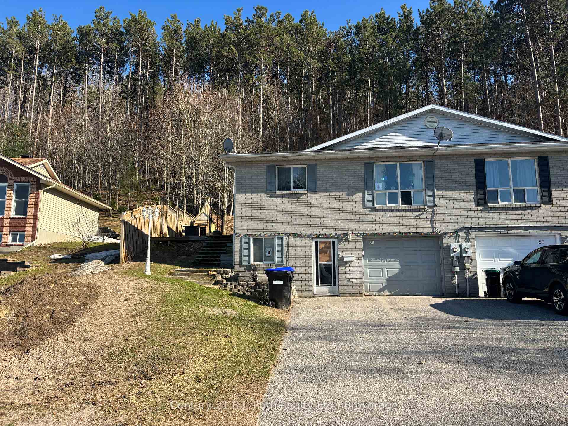 59 Therrien Court, Penetanguishene, ON L9M 1P6
