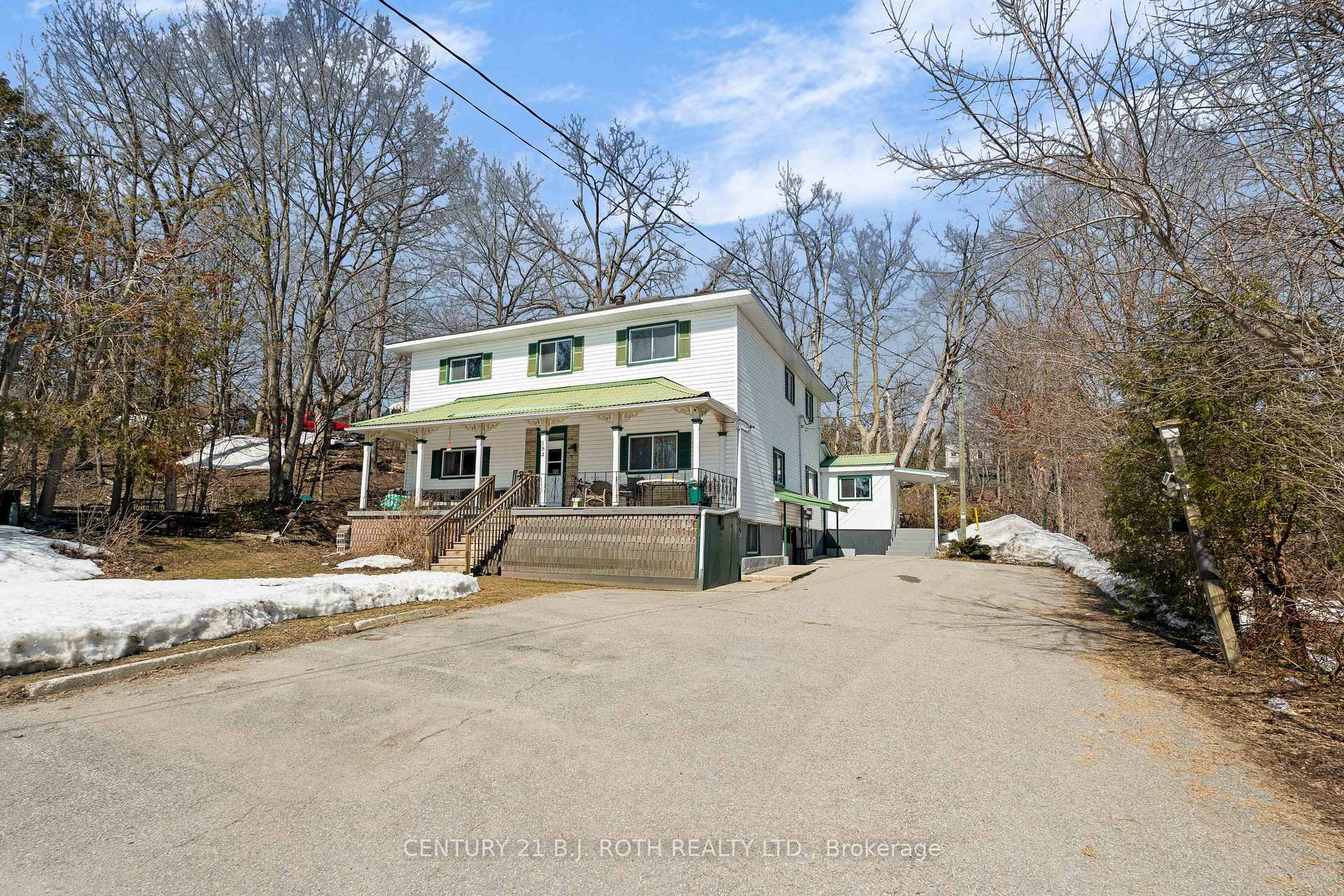 184 Borland Street E, Orillia, ON L3V 2C3