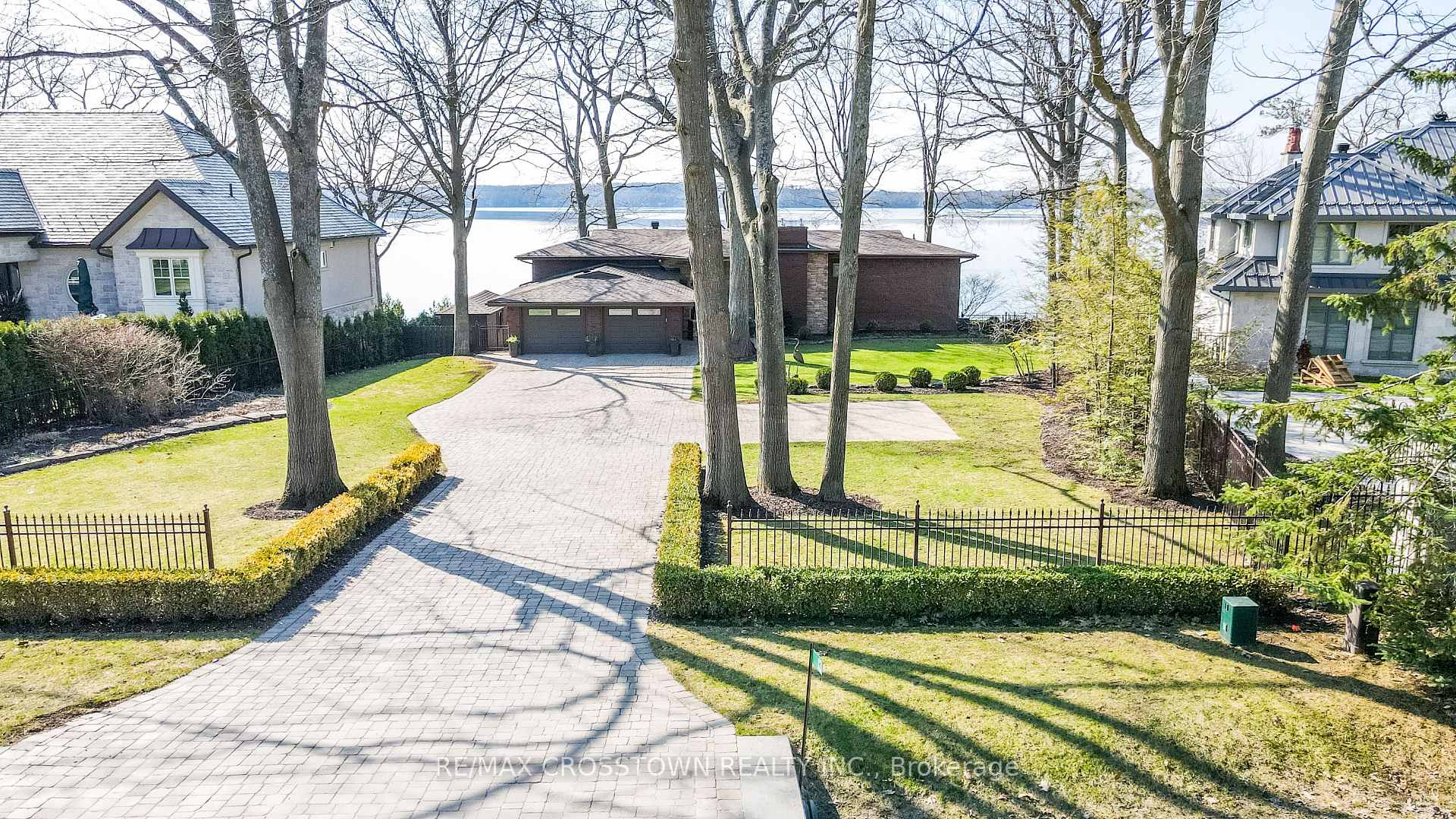13 Georgina Drive, Oro-Medonte, ON L4M 1E9