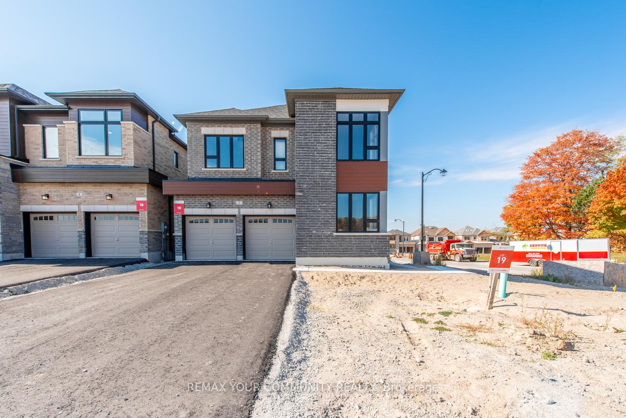 2 Wild Ginger Lane, Springwater, ON L9X 2C9