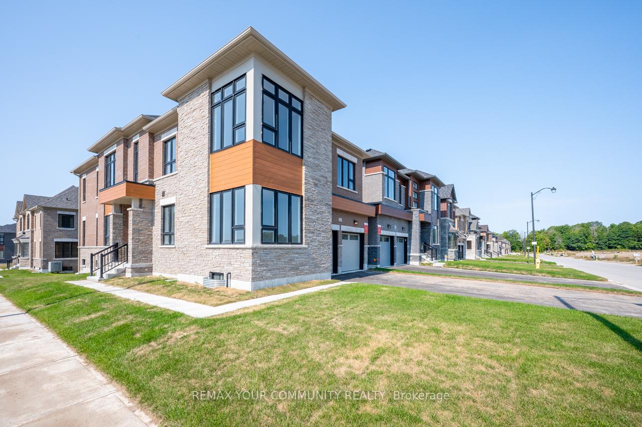 44 Wild Ginger Lane, Springwater, ON L9X 2C9