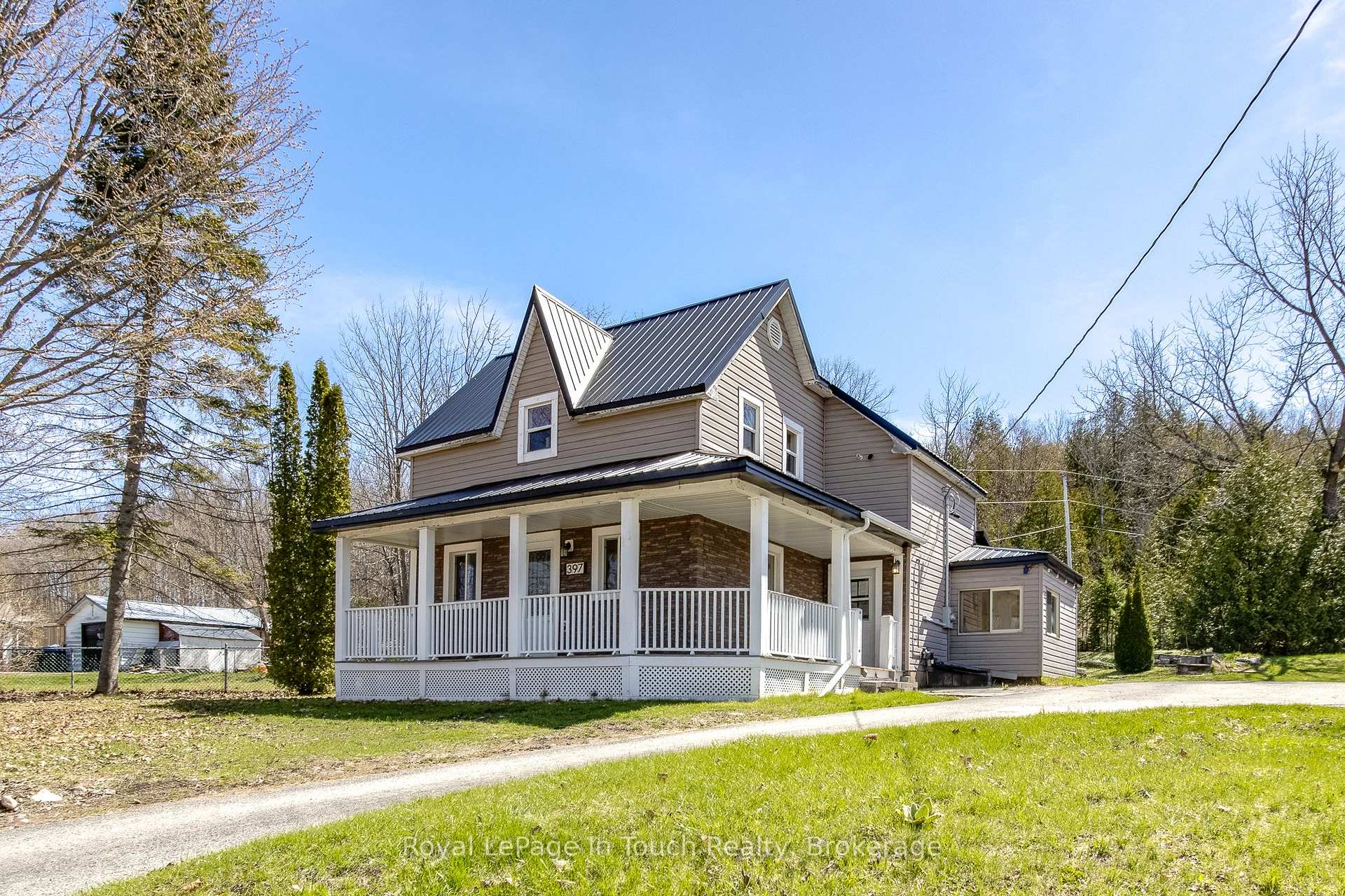 397 William Street, Tay, ON L0K 2A0