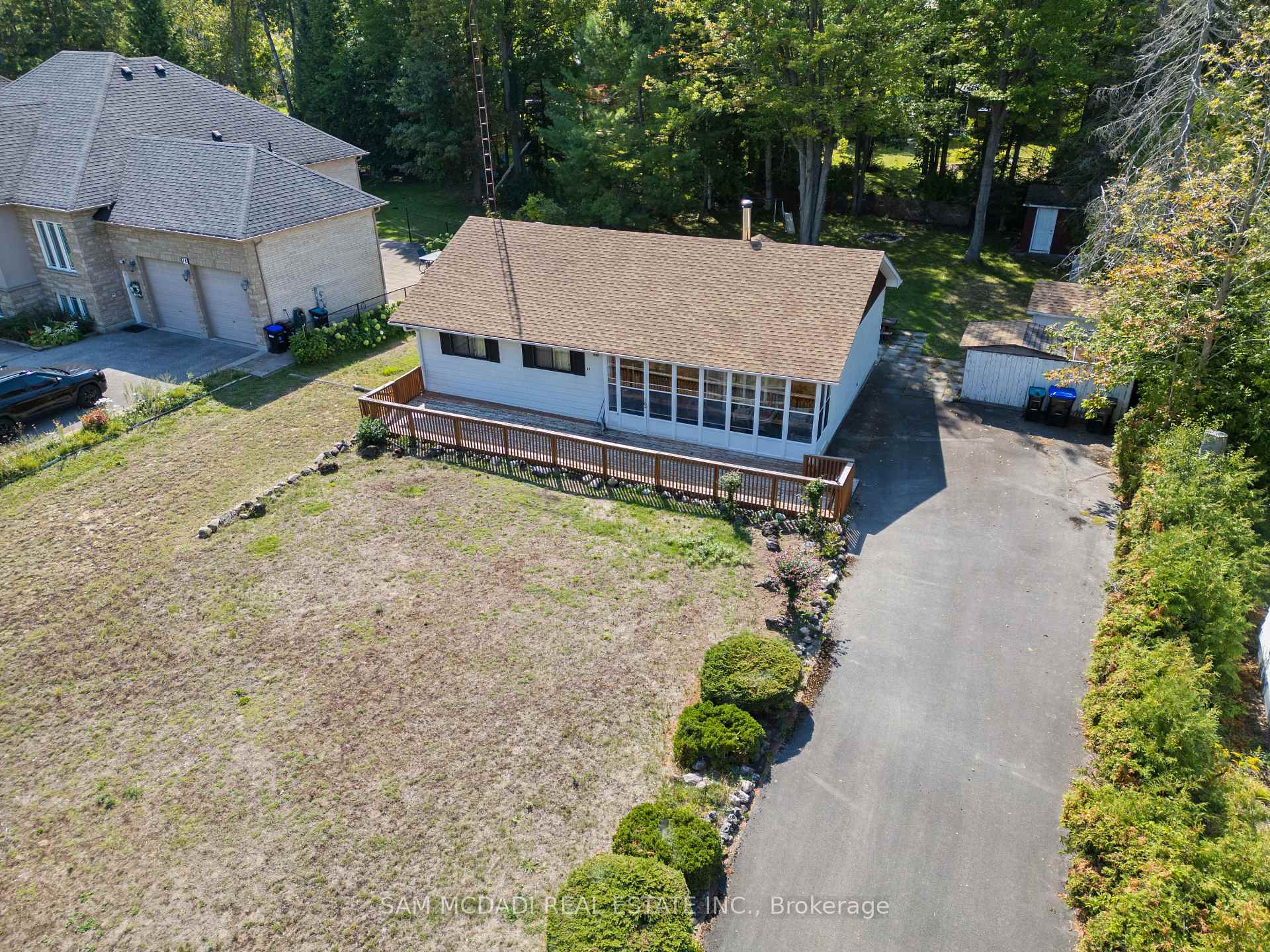 68 41st Street S, Wasaga Beach, ON L9Z 1Z6