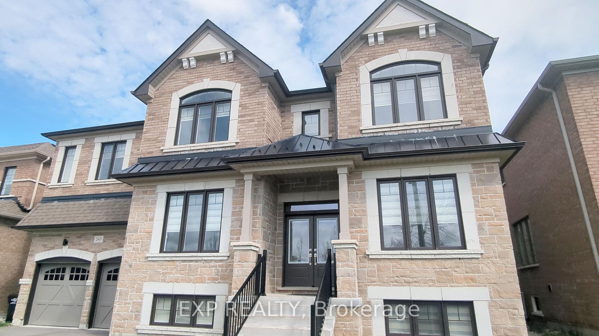 243 CENTRE Street, Clearview, ON L0M 1S0