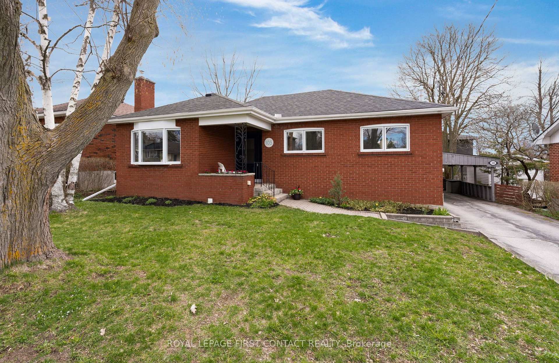 103 Rodney Street, Barrie, ON L4M 4C2