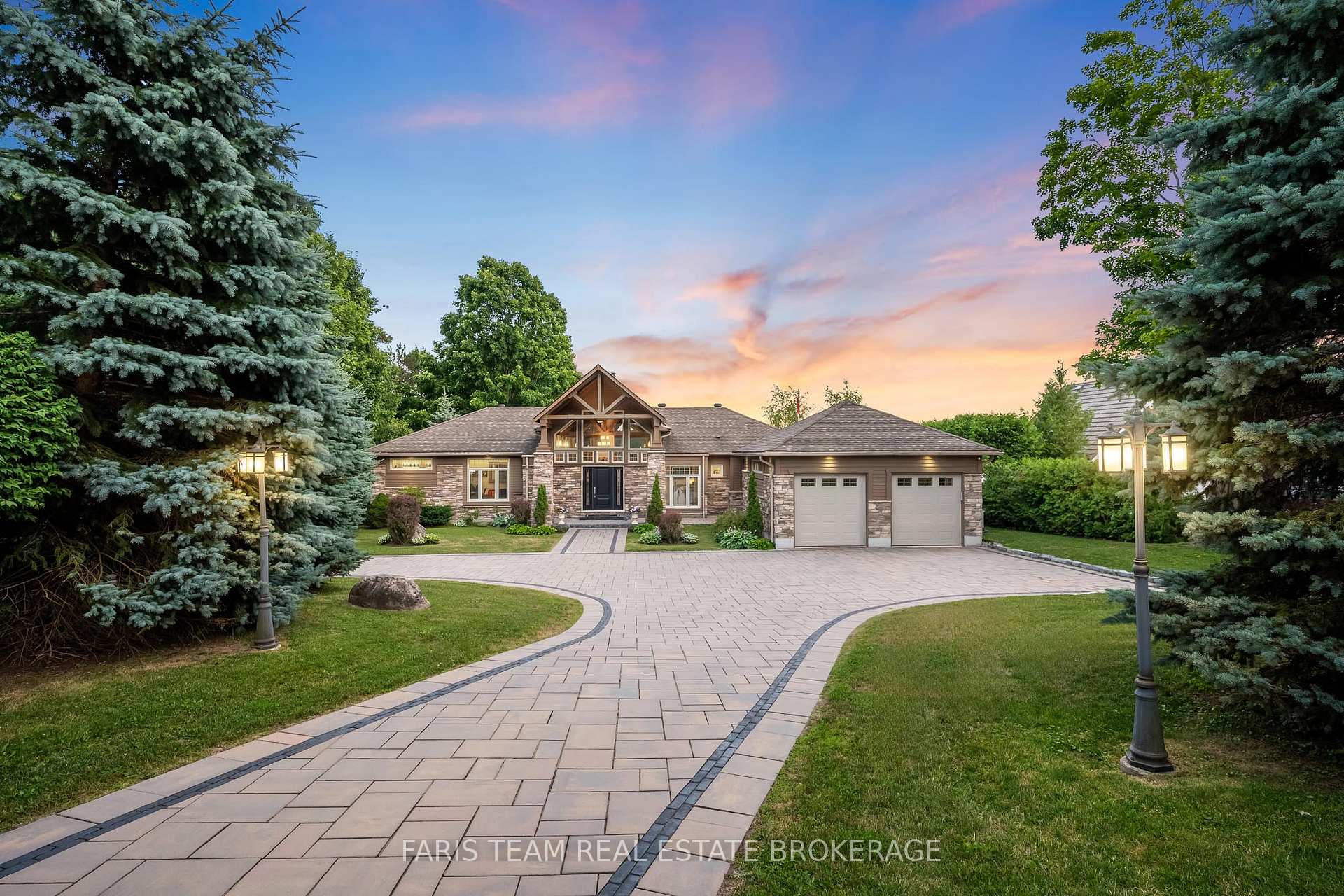 219 Champlain Road, Penetanguishene, ON L9M 1S2