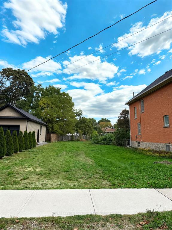 299 Beech Street, Collingwood, ON L9Y 2T7