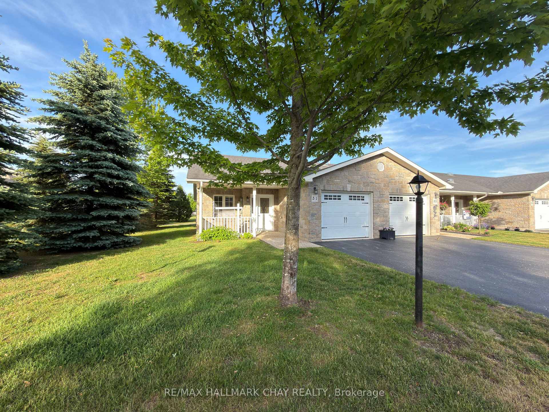 31 Garden Grove Crescent, Wasaga Beach, ON L9Z 0E6