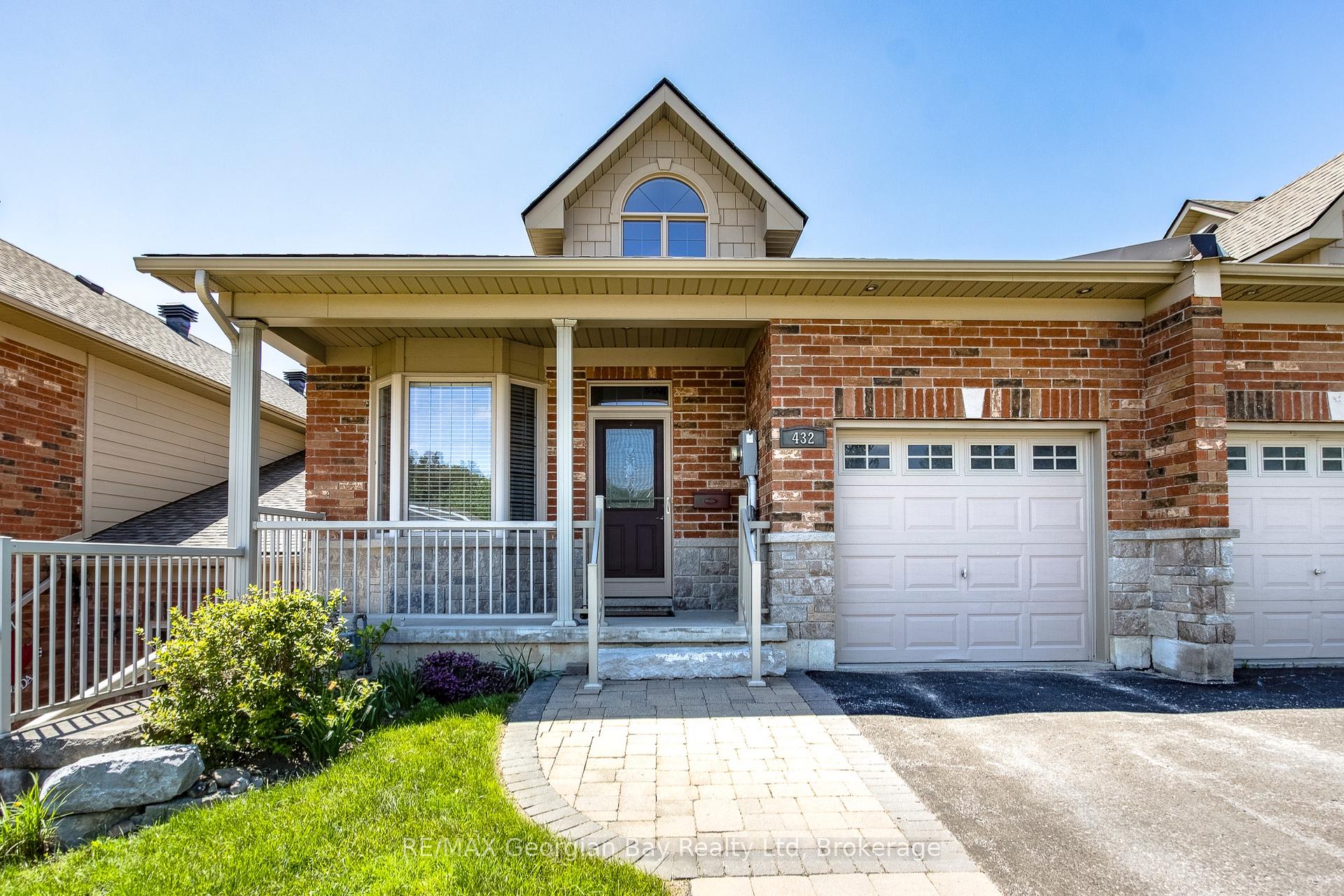432 Shewfelt Crescent, Midland, ON L4R 5M7