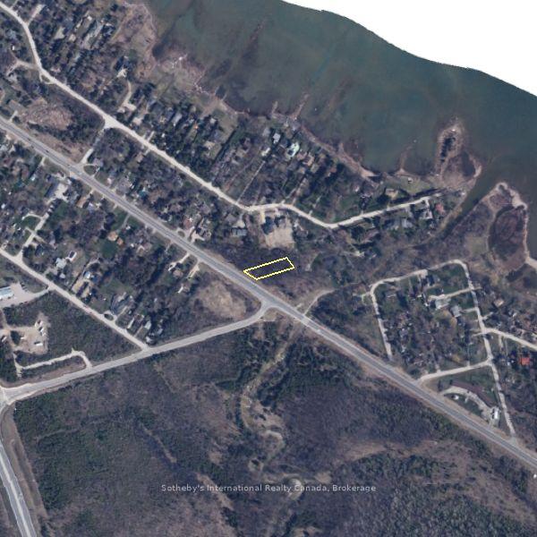 9736 Beachwood Road, Collingwood, ON L9Y 2Z1