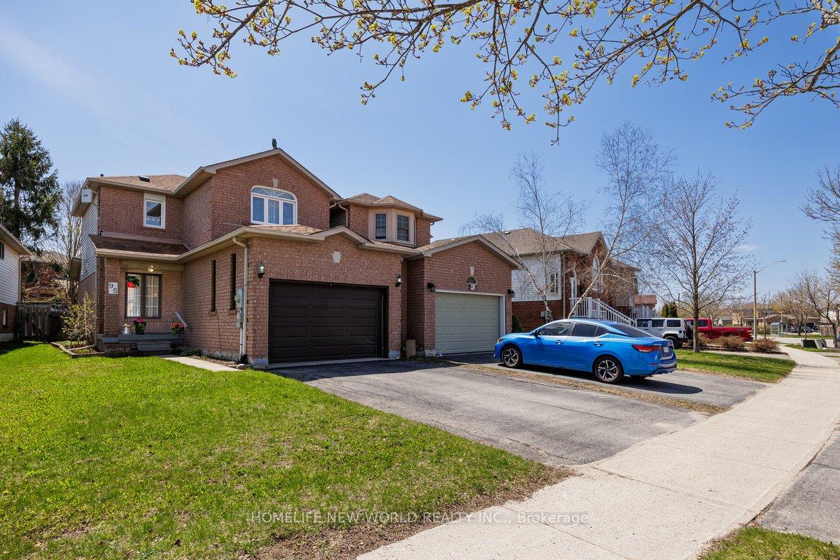 95 Athabaska Road, Barrie, ON L4N 8E9
