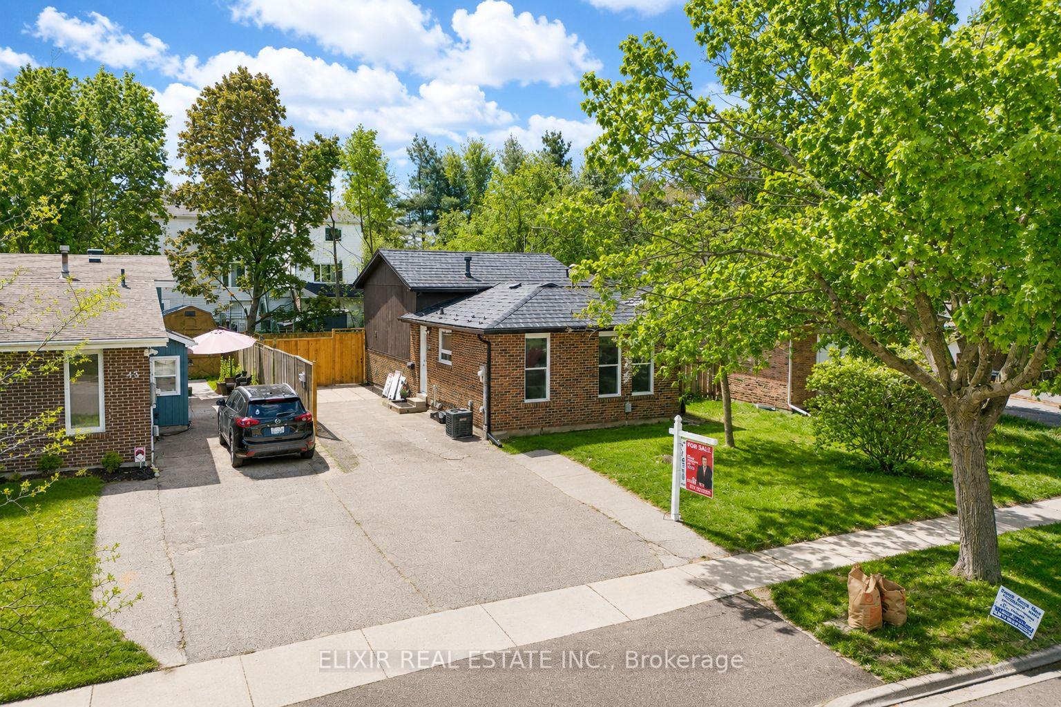 45 AUSTEN Lane, Barrie, ON L4N 4V4