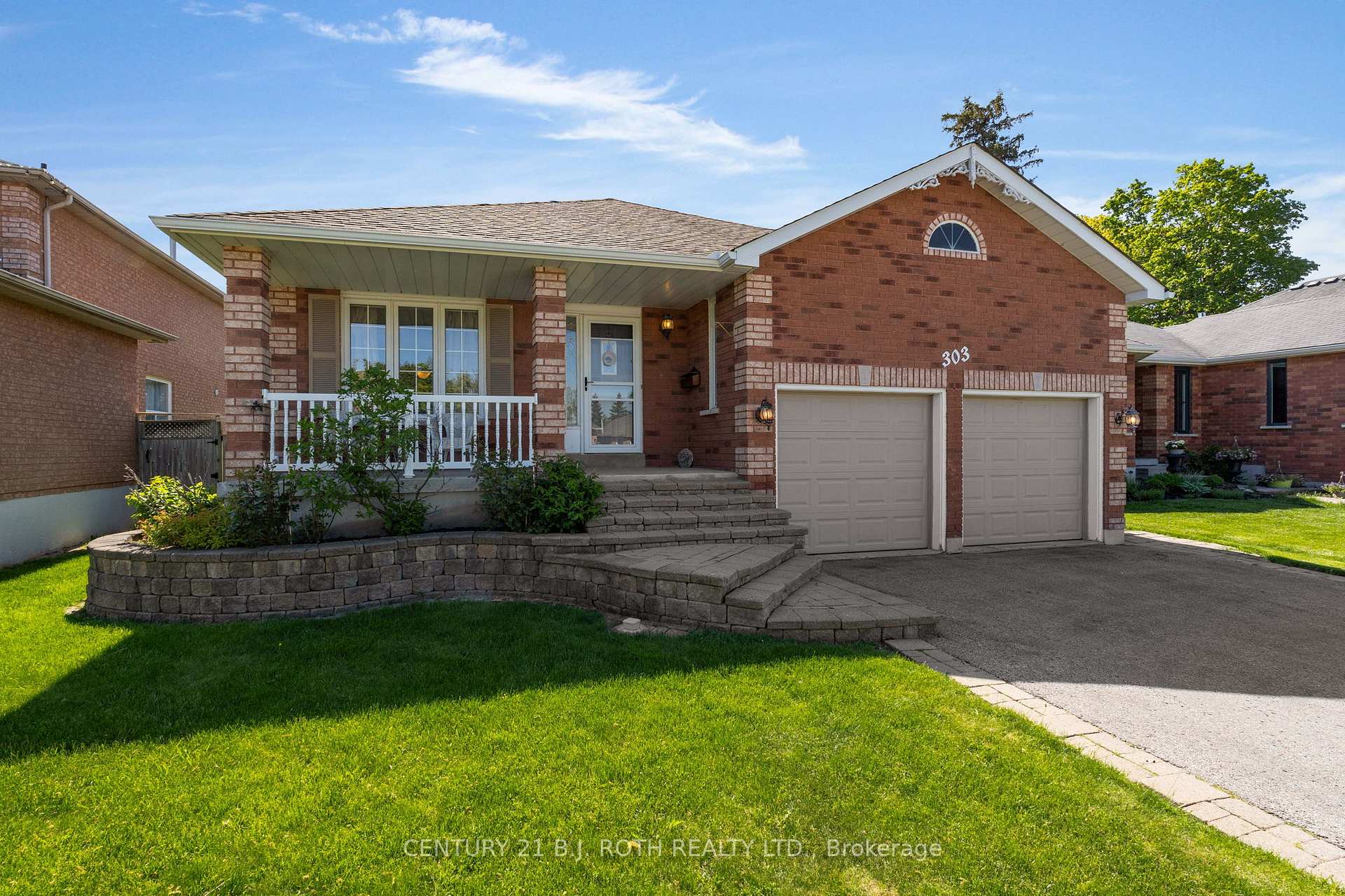 303 Coxmill Road, Barrie, ON L4N 8V3