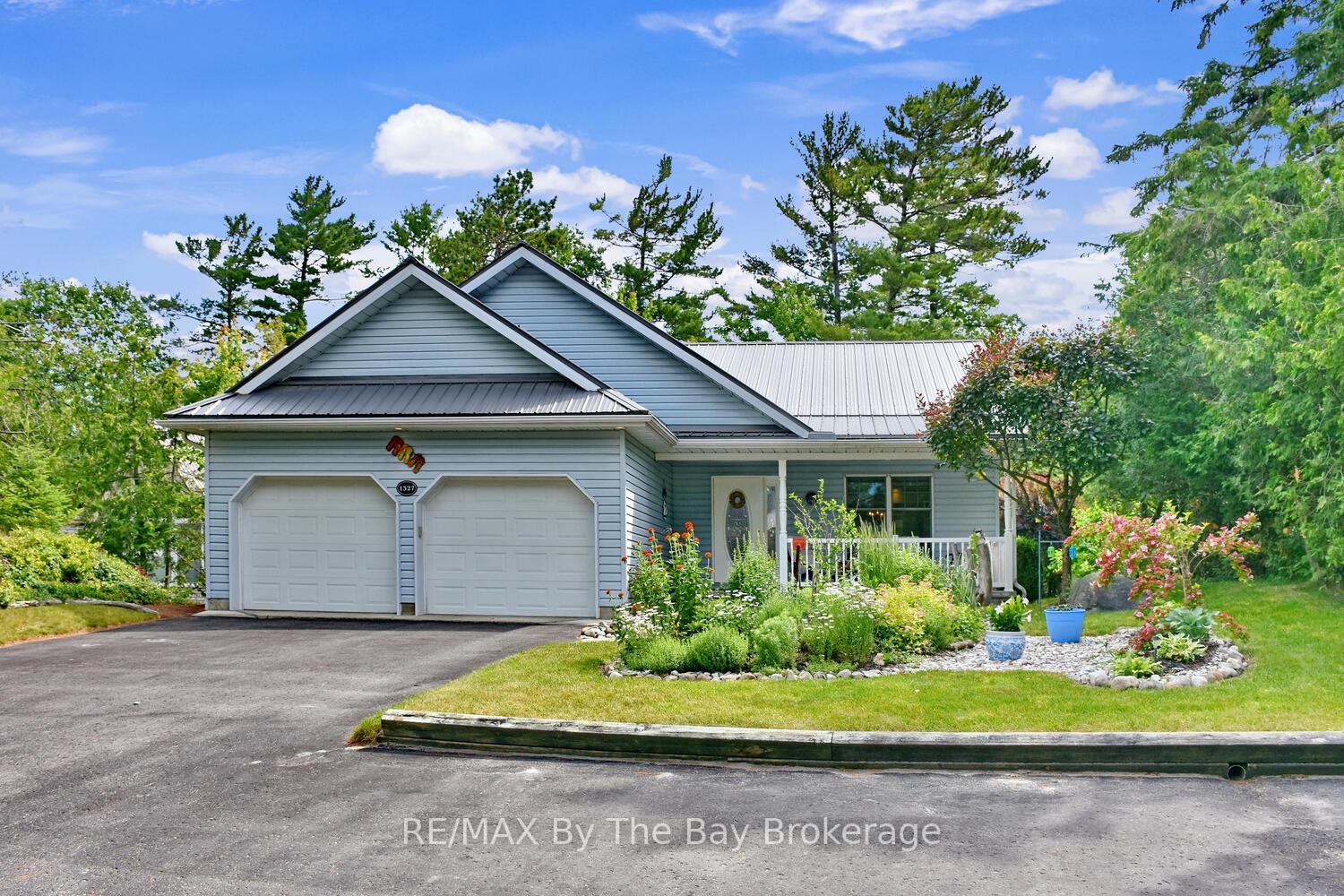 1327 RIVER Road E, Wasaga Beach, ON L9Z 2R7