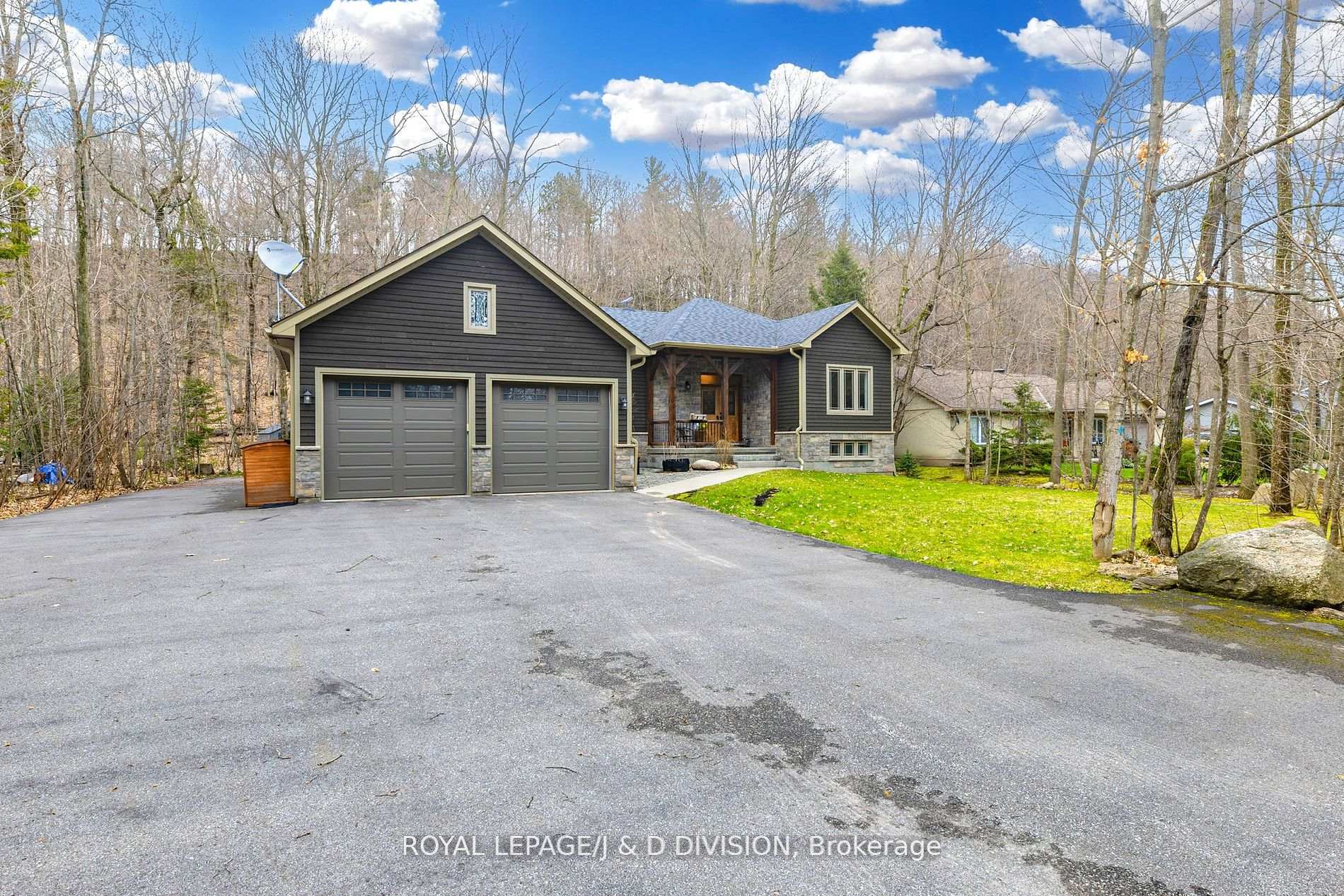 123 Desroches Trail, Tiny, ON L9M 1R3