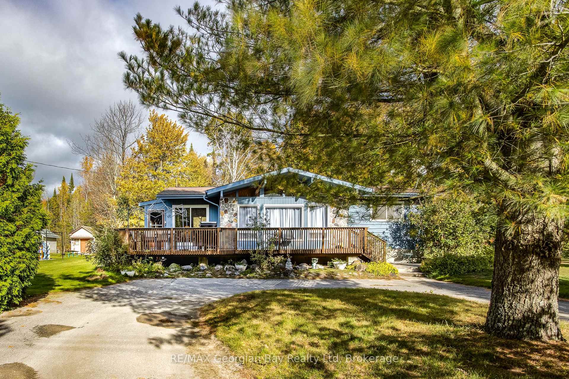 69 Albert Avenue, Tiny, ON L0L 2J0