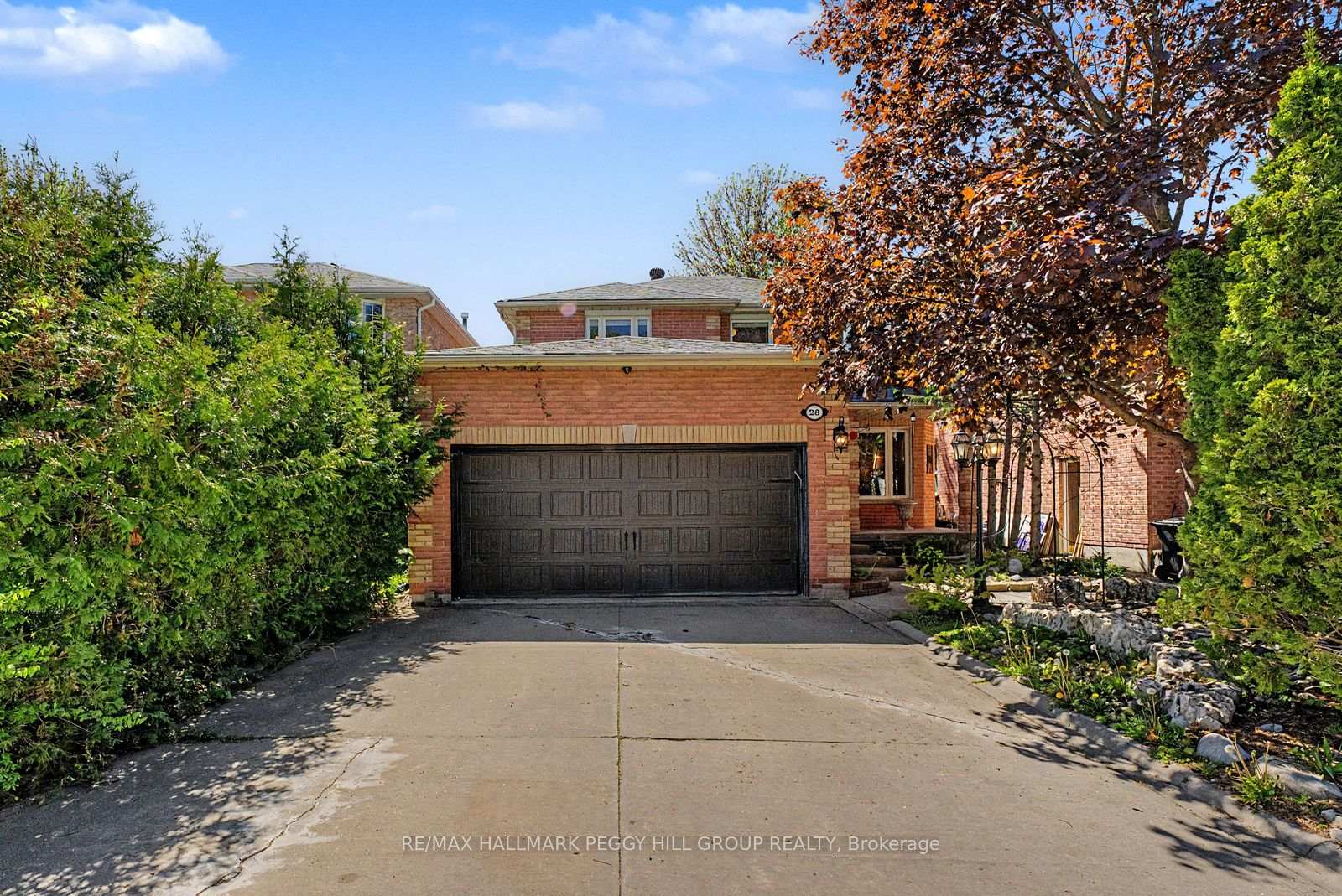 28 Hawkins Drive, Barrie, ON L4N 0A6