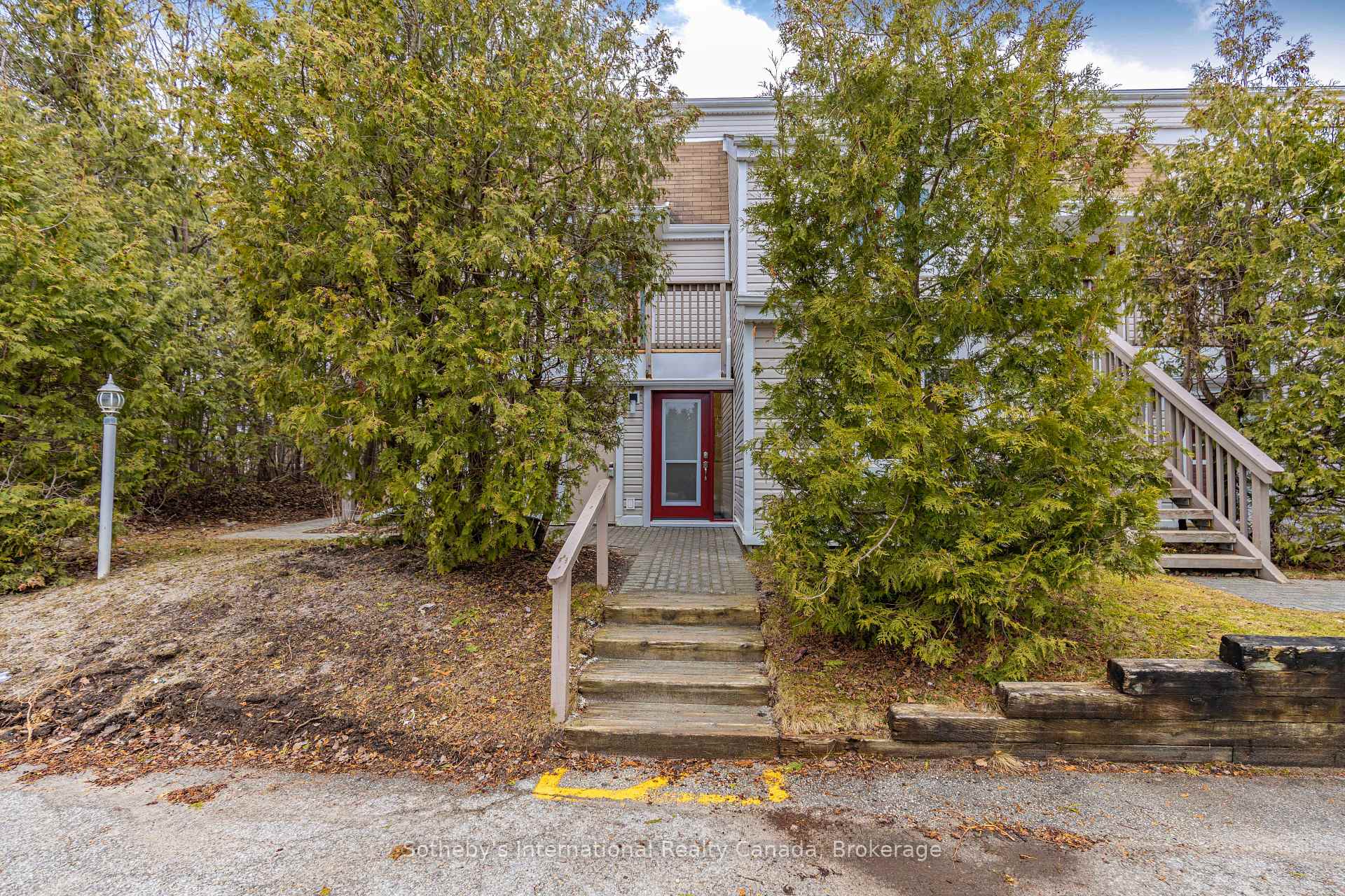 49 TROTT Boulevard 181, Collingwood, ON L9Y 5B8