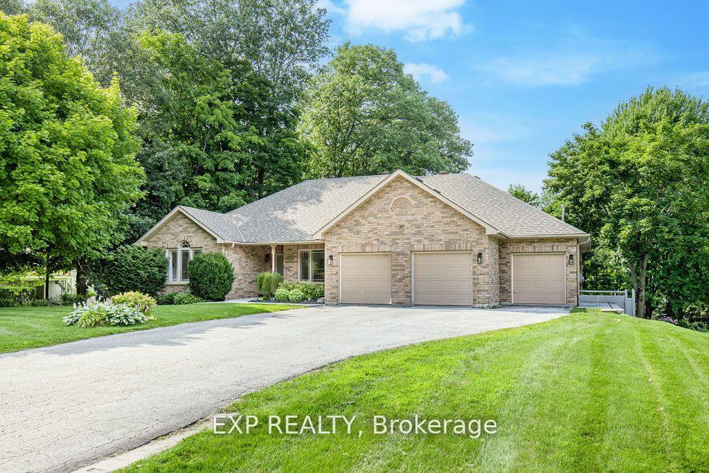 37 Paddy Dunns Circle, Springwater, ON L4M 6L9