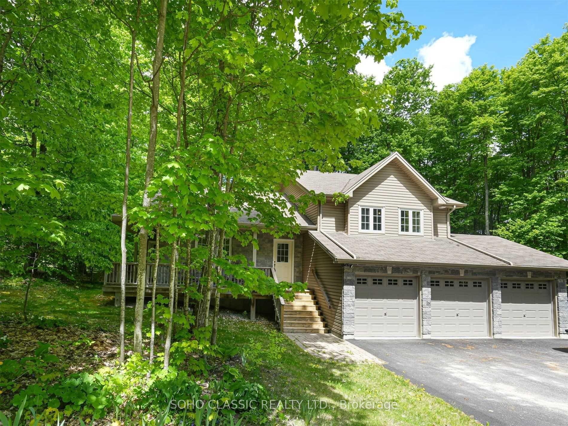 16 Oneida Avenue, Oro-Medonte, ON L0K 1E0