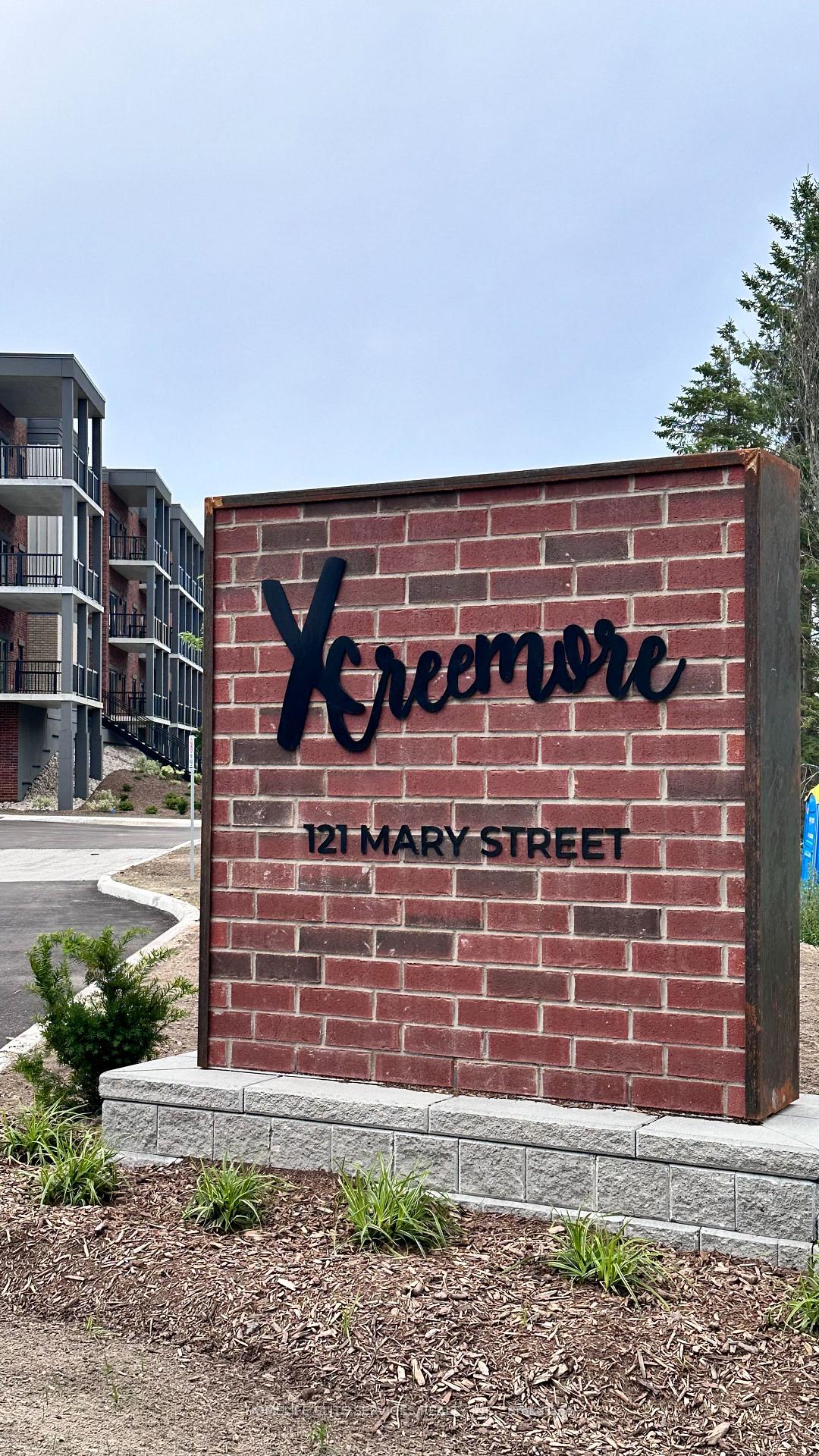 121 Mary Street 306, Clearview, ON L0M 1G0