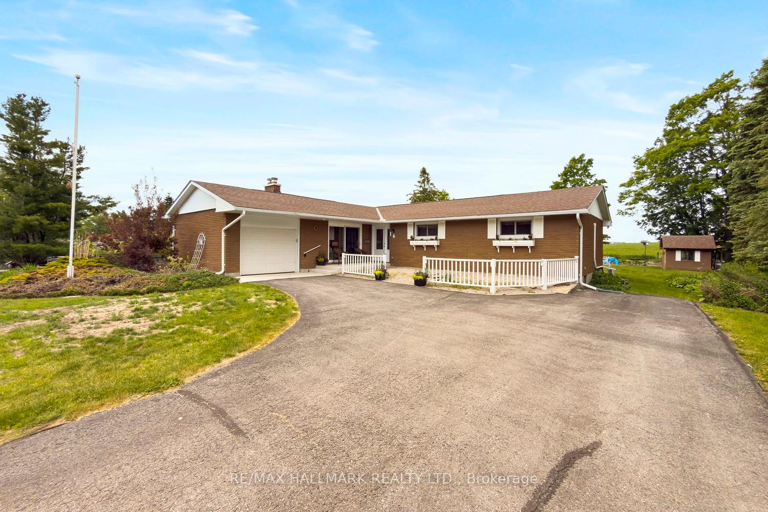 16 Price Drive, Oro-Medonte, ON L3V 6H2