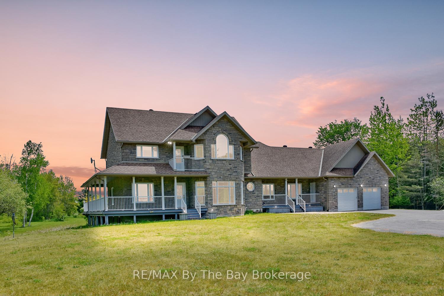 960 Lawson Road, Tiny, ON L0L 1P1