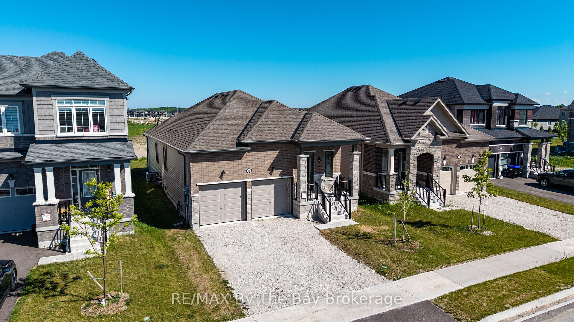 15 Union Boulevard, Wasaga Beach, ON L9Z 0M6