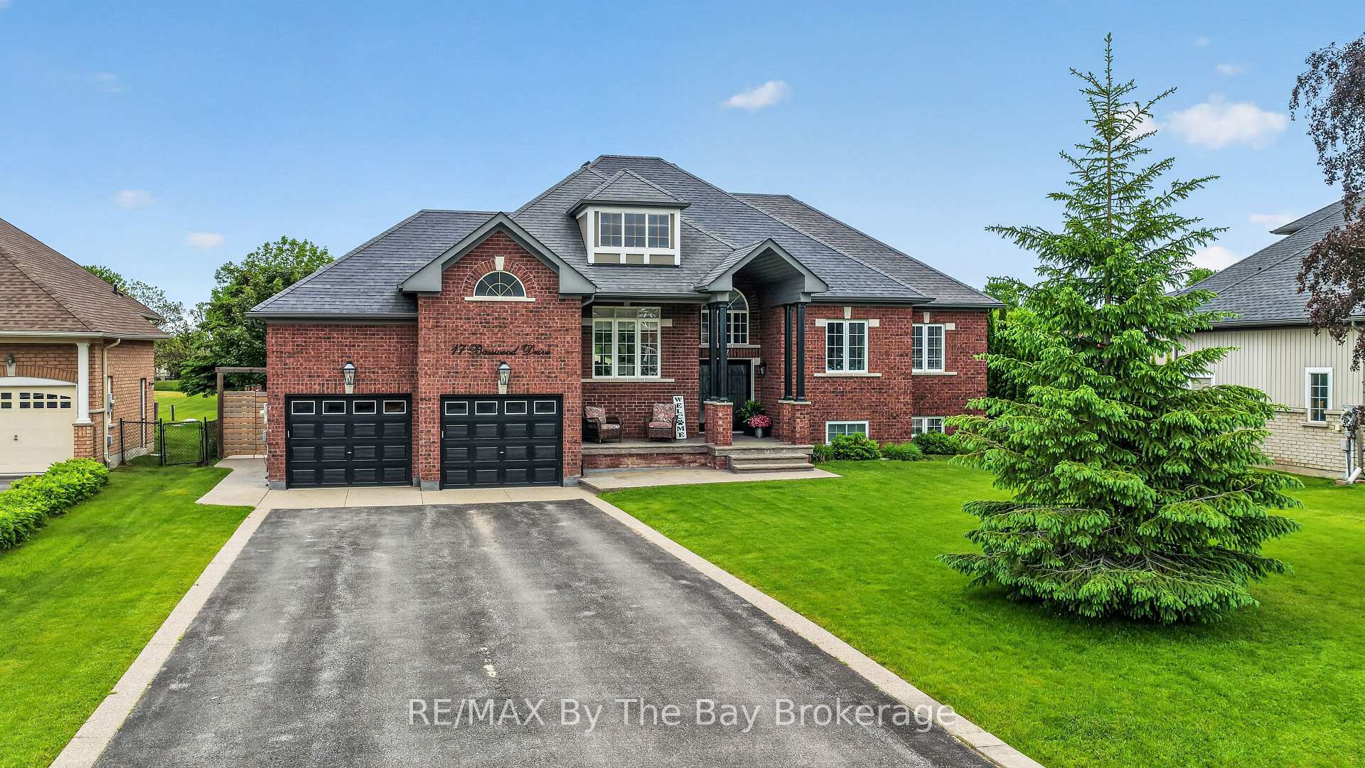 17 Basswood Drive, Wasaga Beach, ON L9Z 0A8