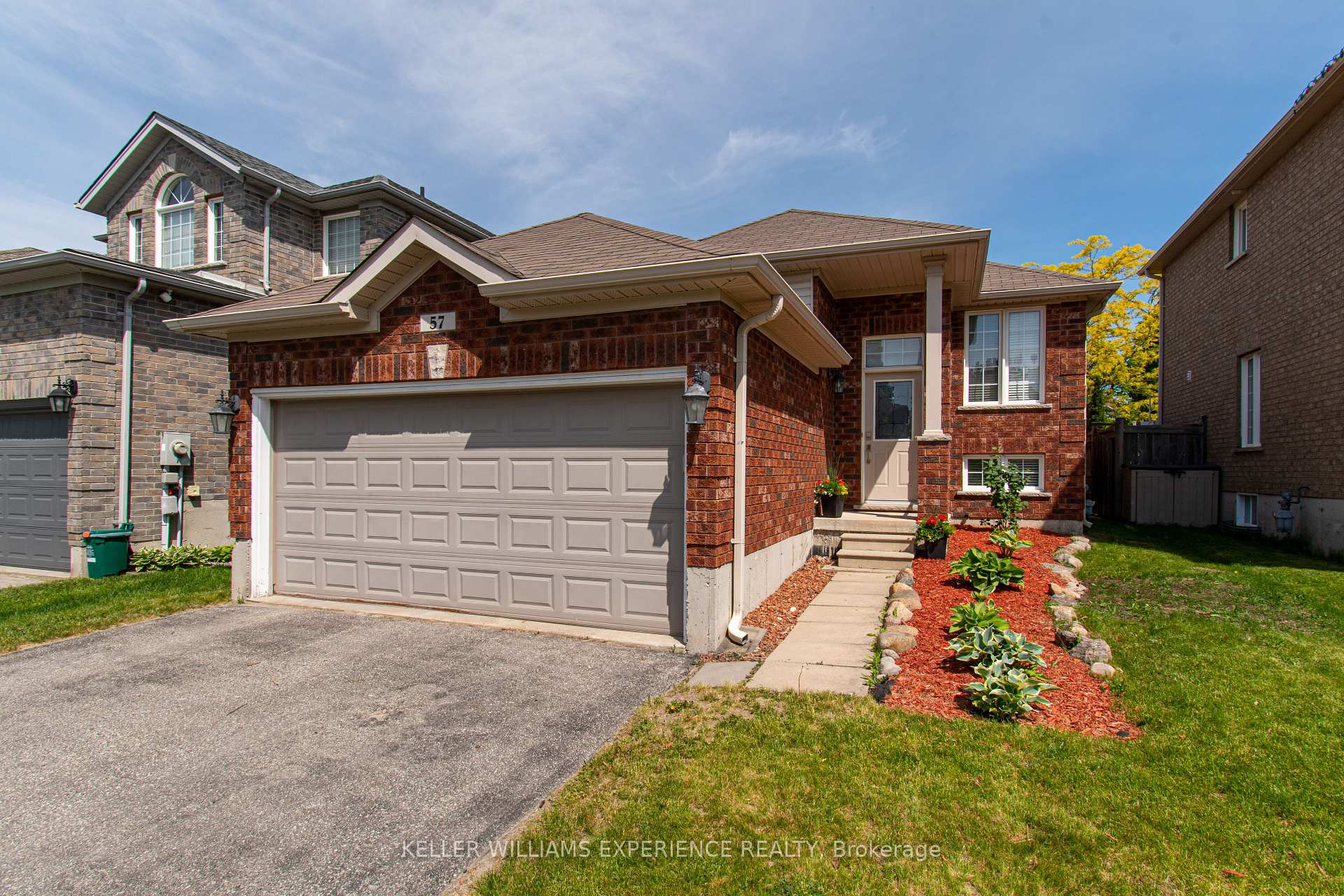 57 Parisian Crescent, Barrie, ON L4N 0Y9
