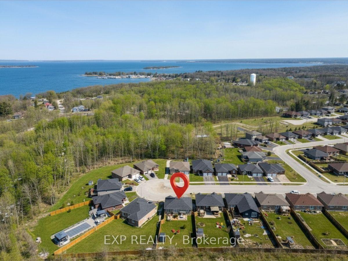 51 Hunter Avenue, Tay, ON L0K 2A0
