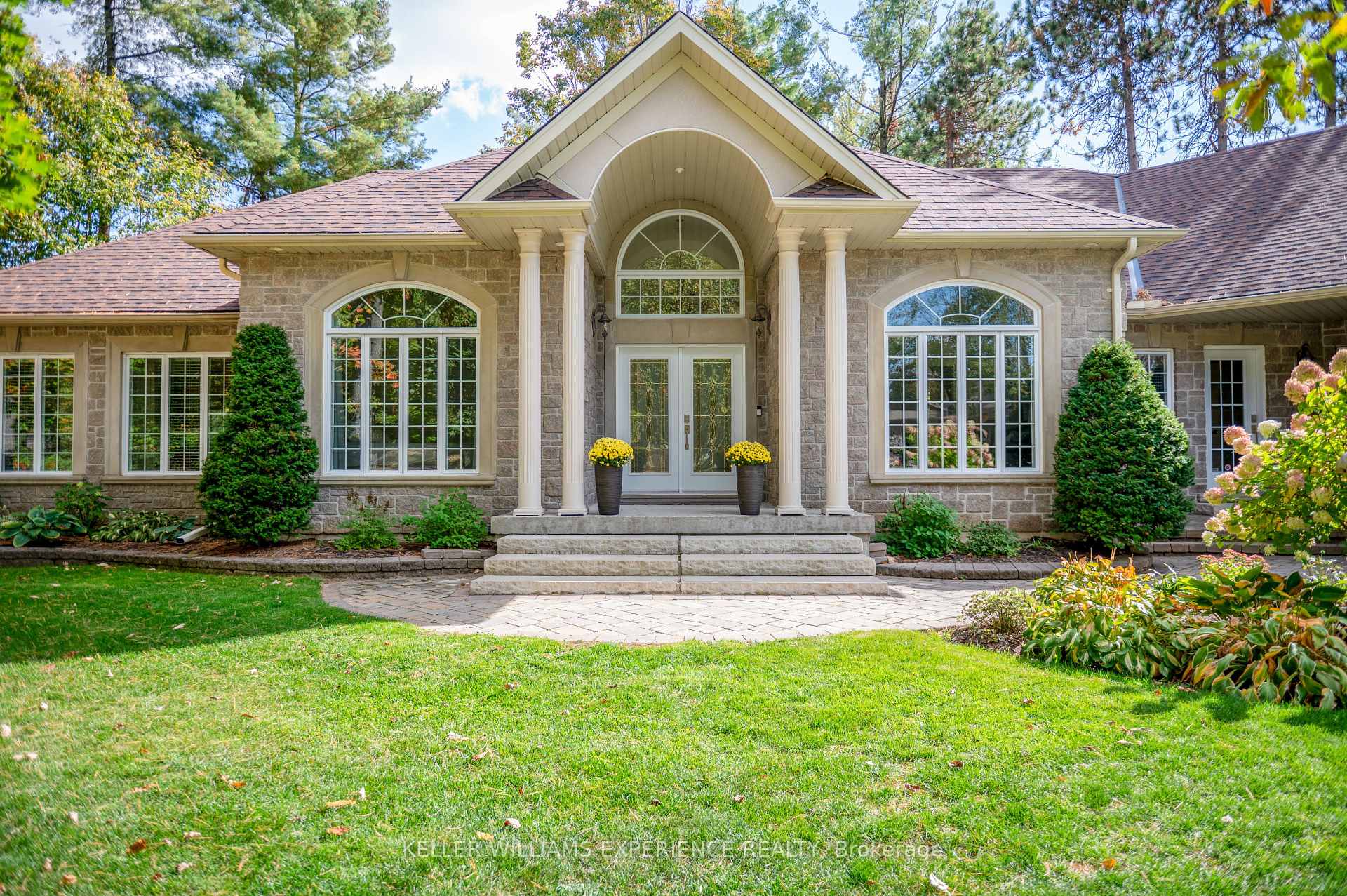7 Highland Drive, Oro-Medonte, ON L0L 2L0