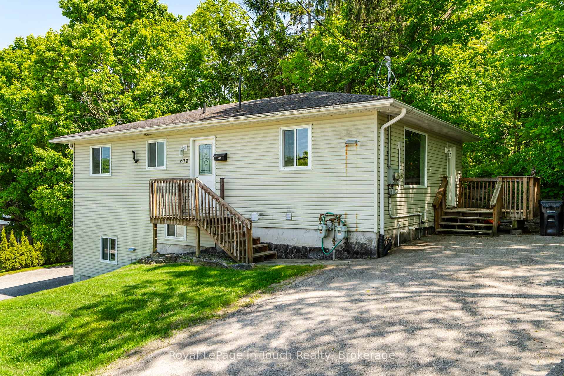 679 Montreal Street, Midland, ON L4R 1G5