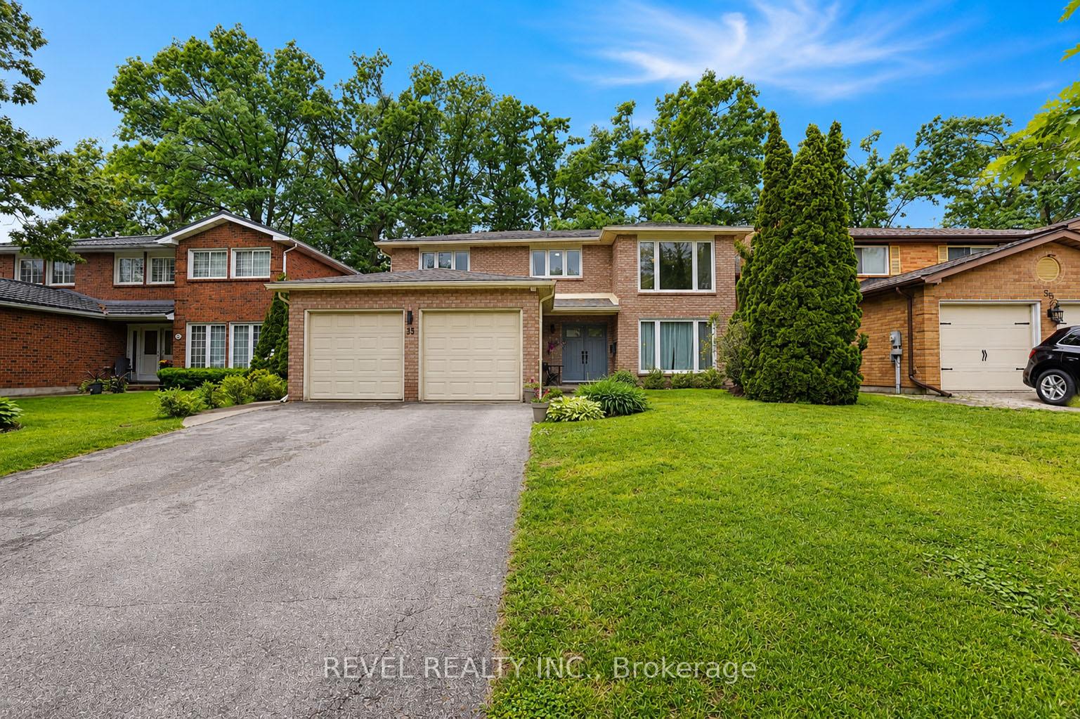 53 Oakridge Drive, Barrie, ON L4N 5N6