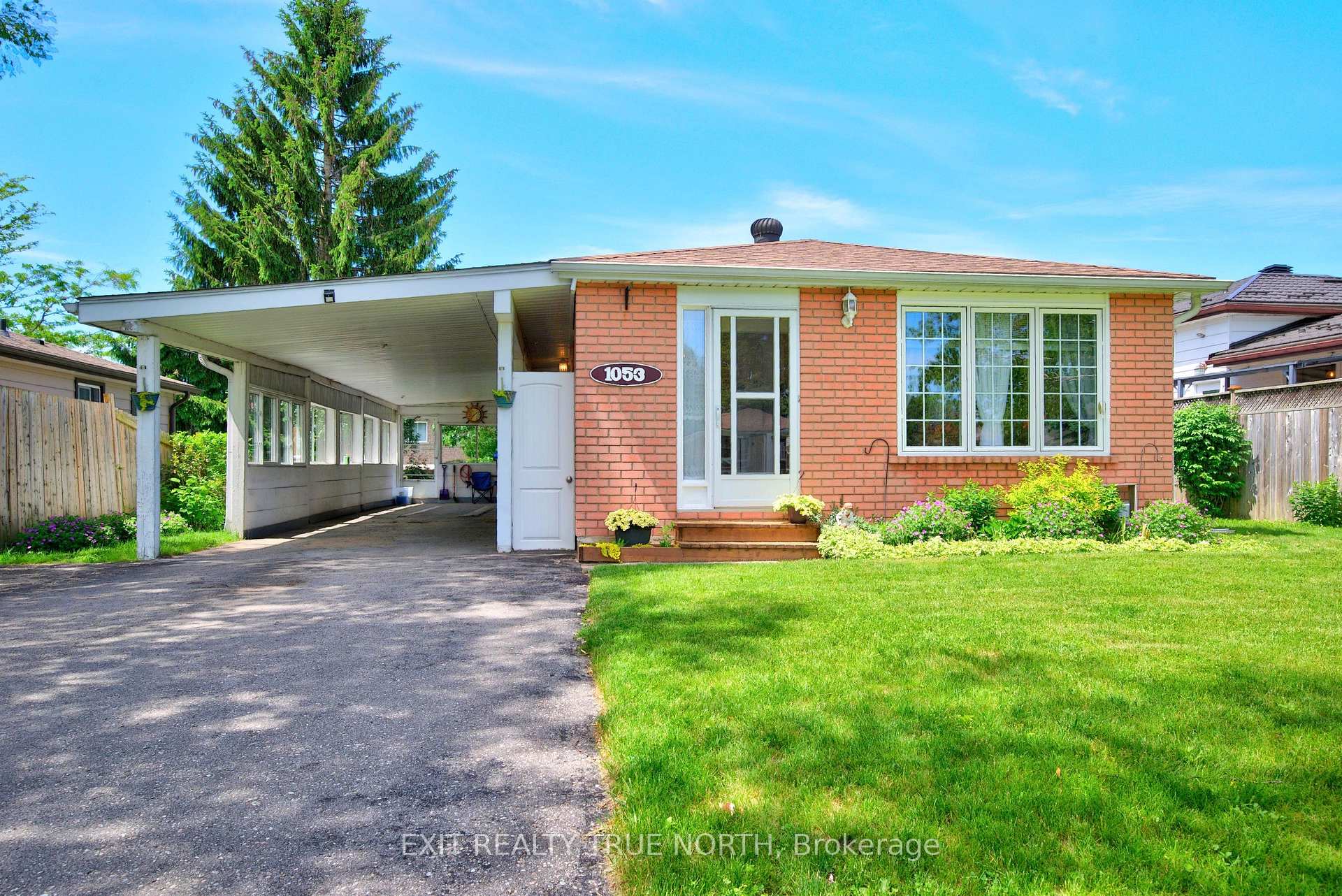 1053 Glen Bogie Crescent, Midland, ON L4R 4S6