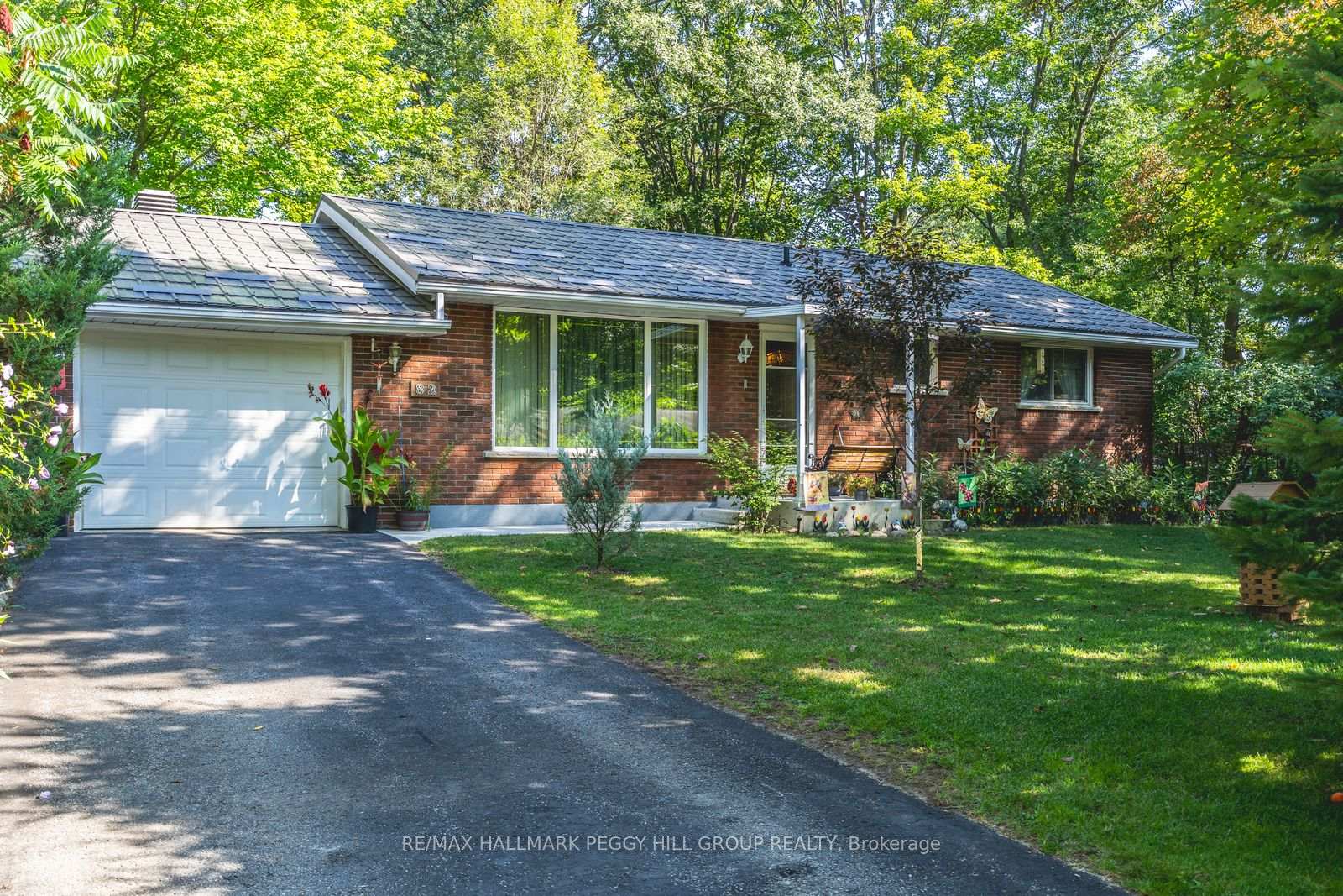 82 Helena Street, Wasaga Beach, ON L9Z 1R1
