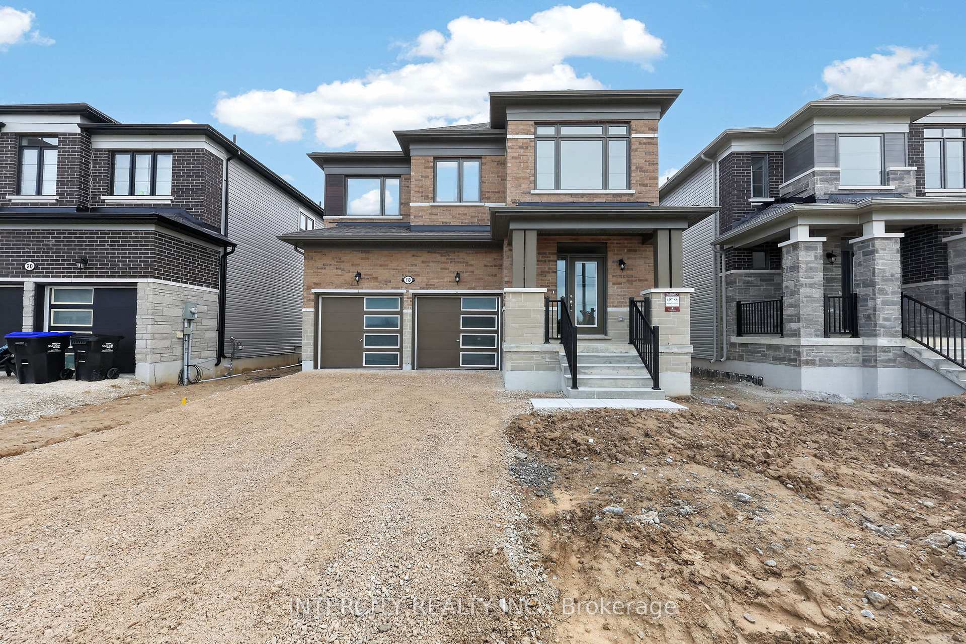 18 Legacy Circle, Wasaga Beach, ON L9Z 0L8