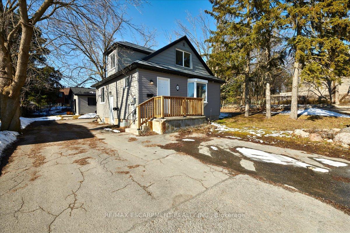 210 Owen Street #1, #2, #3, Barrie, ON L4M 3J2