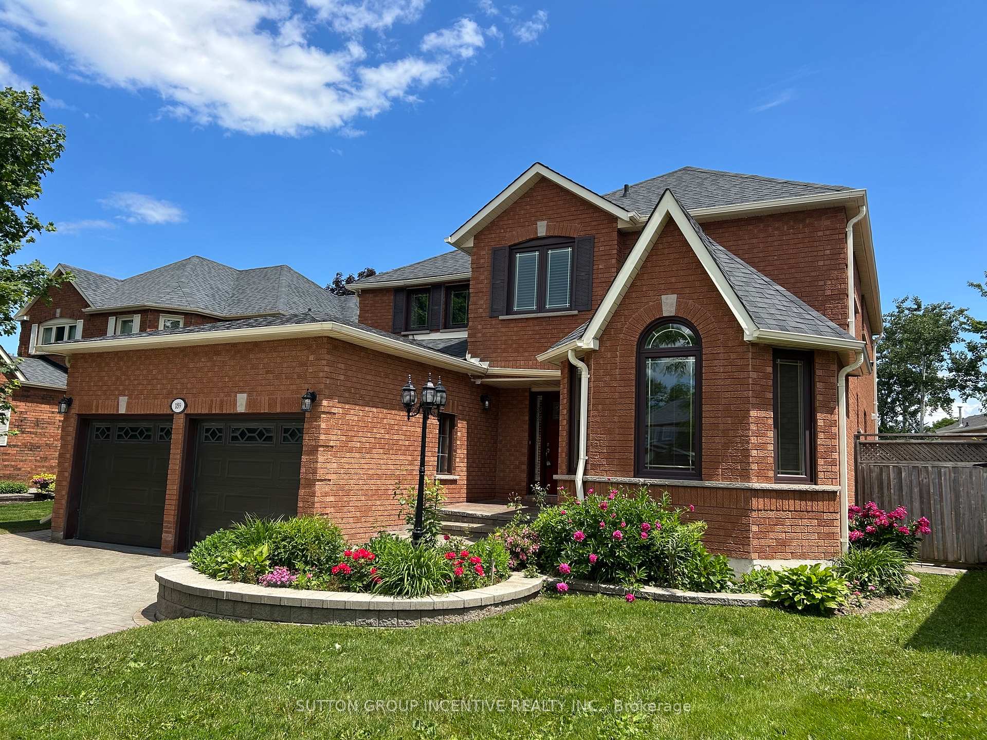 189 Hanmer Street W, Barrie, ON L4N 7J9