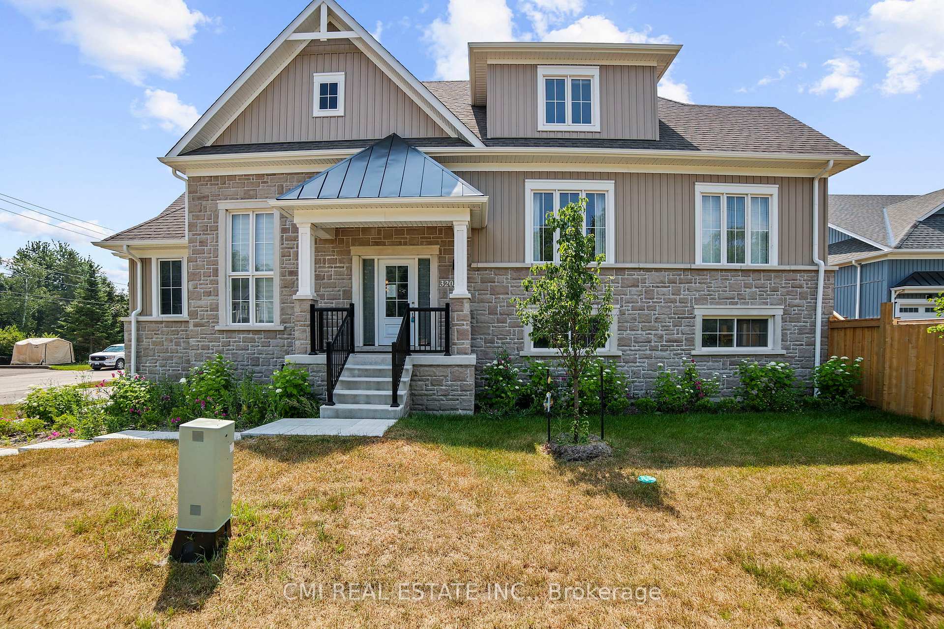 3205 Mosley Street, Wasaga Beach, ON L9Z 1V5
