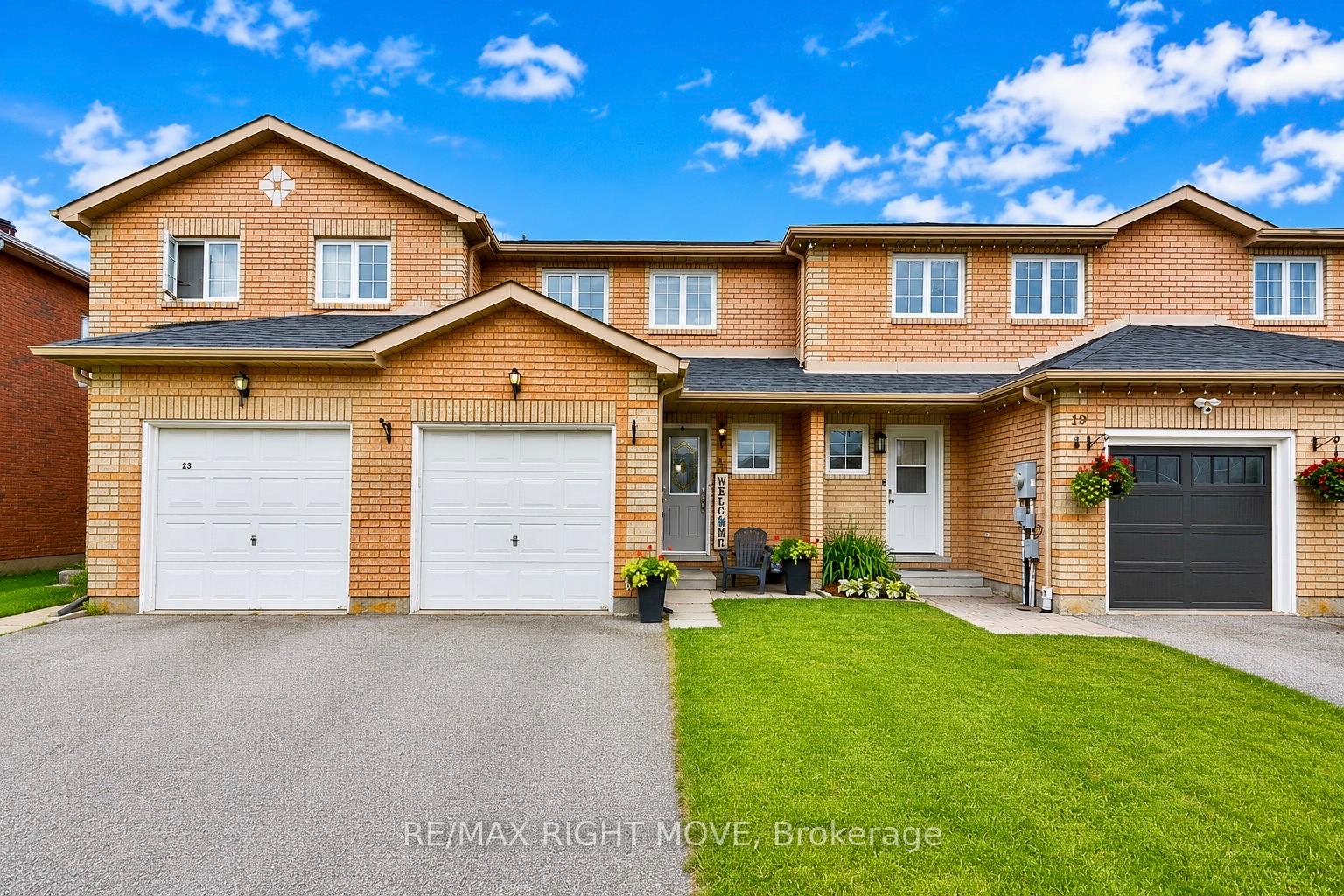 21 Michael Crescent, Barrie, ON L4M 6Y9