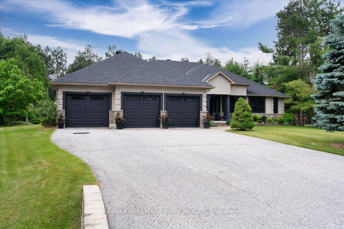 66 LUELLA Boulevard, Springwater, ON L0L 1Y2