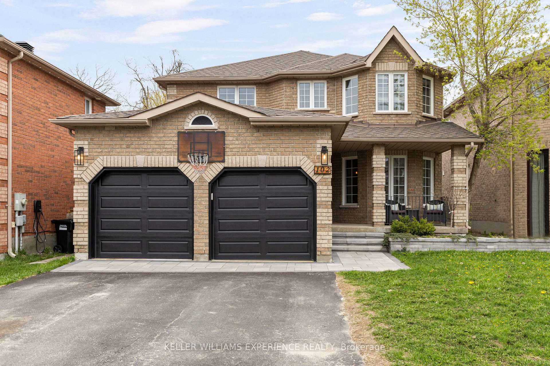 102 Country Lane, Barrie, ON L4N 0N3