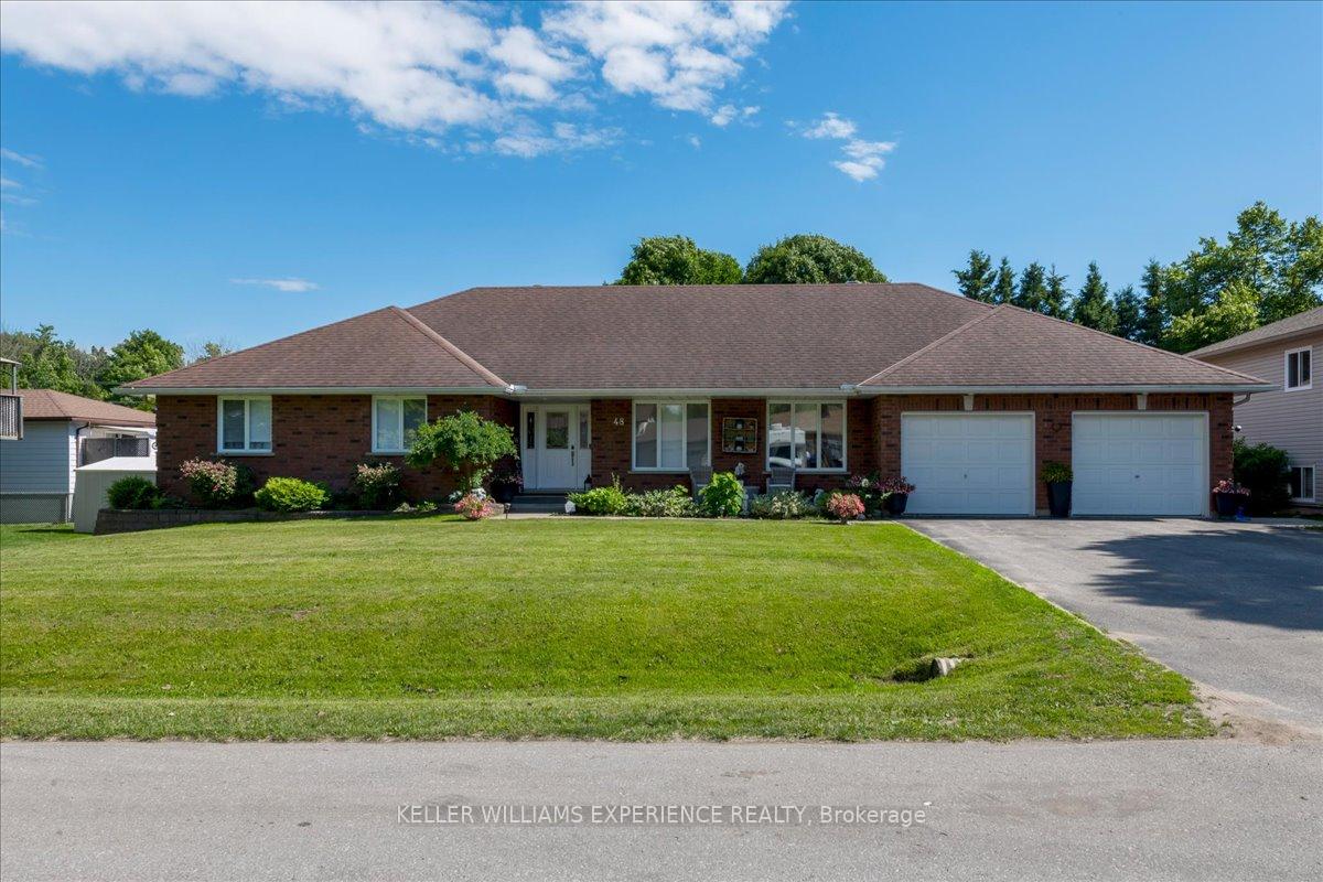 48 Brule Street, Penetanguishene, ON L9M 1H2